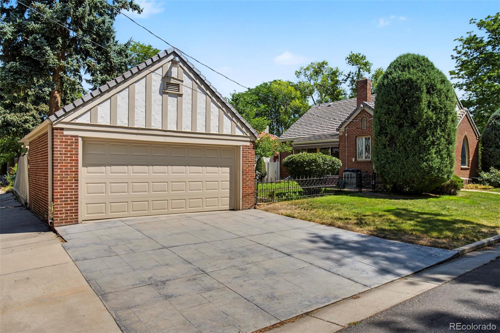 MLS Image #34 for 1651  niagara street,denver, Colorado
