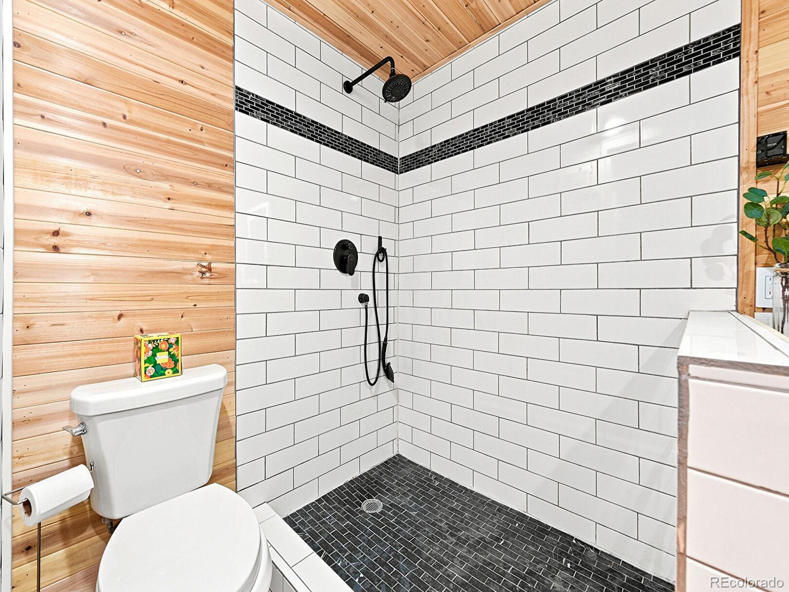 MLS Image #29 for 5571 s yakima street,aurora, Colorado