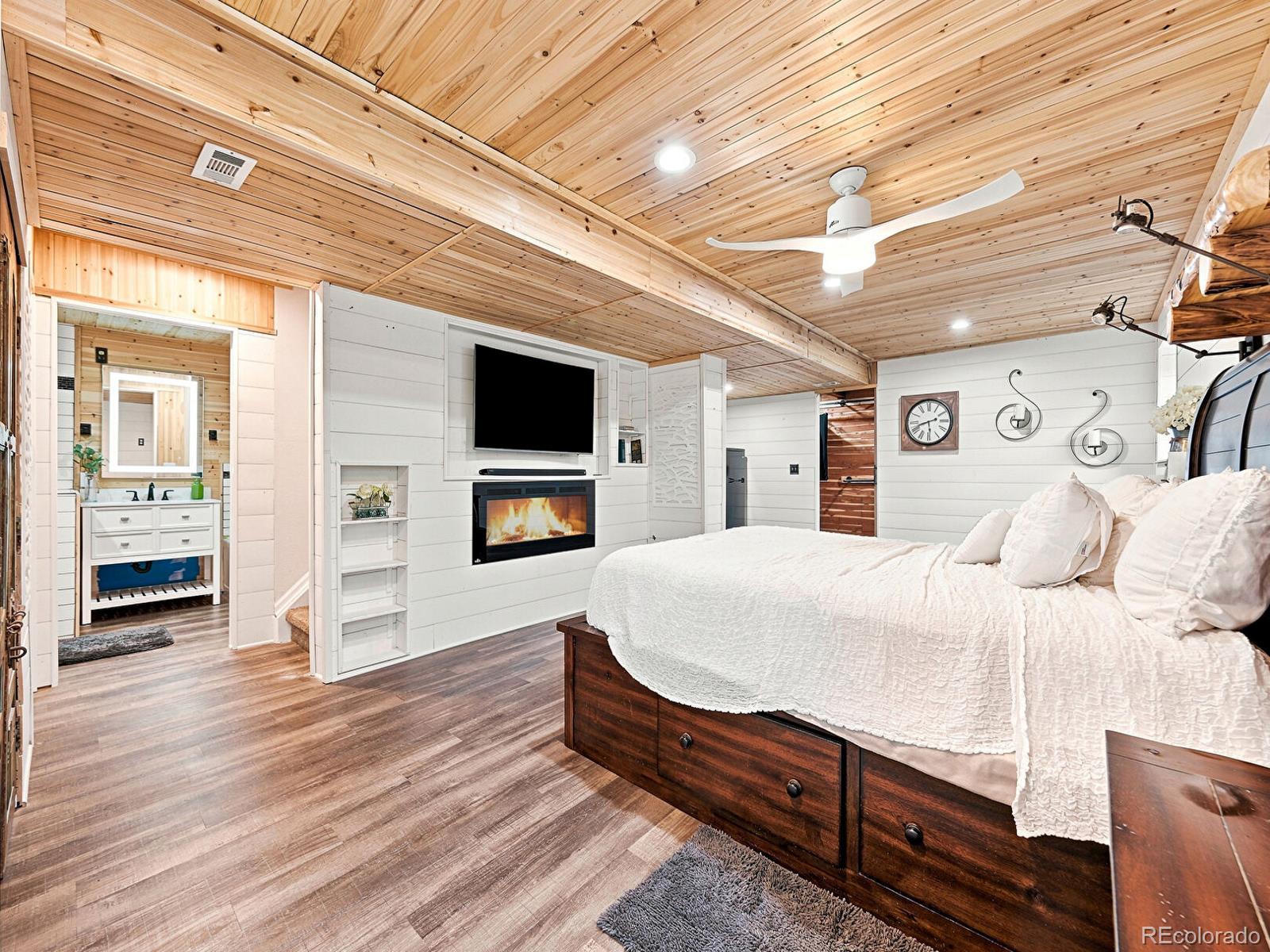 MLS Image #32 for 5571 s yakima street,aurora, Colorado