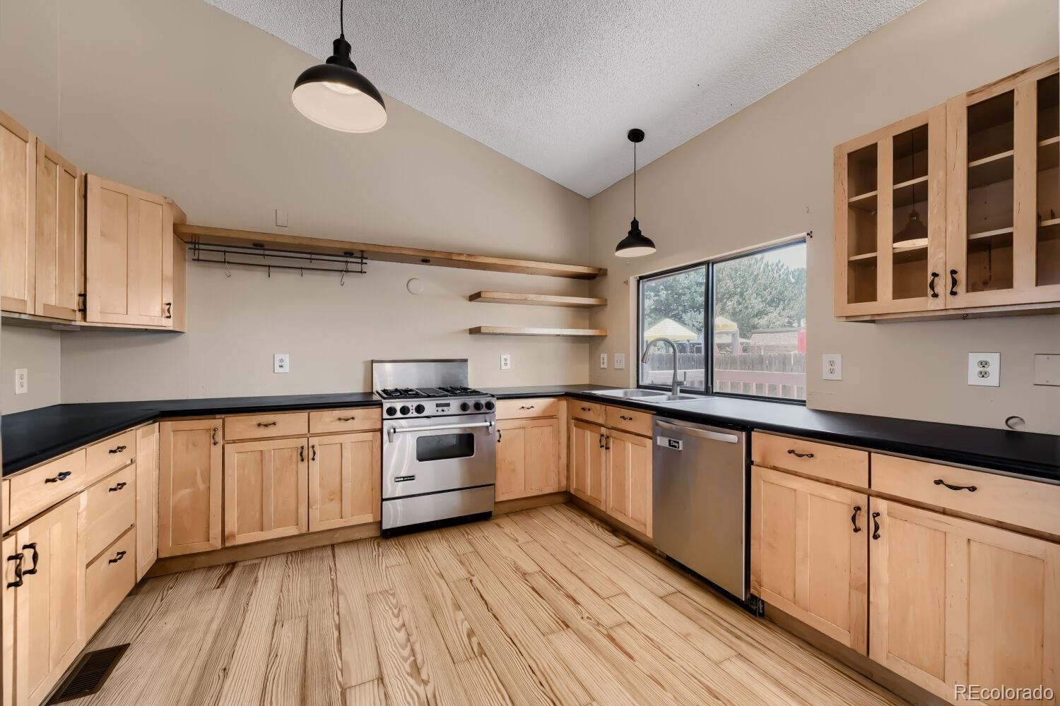 MLS Image #5 for 4288 s richfield street,aurora, Colorado