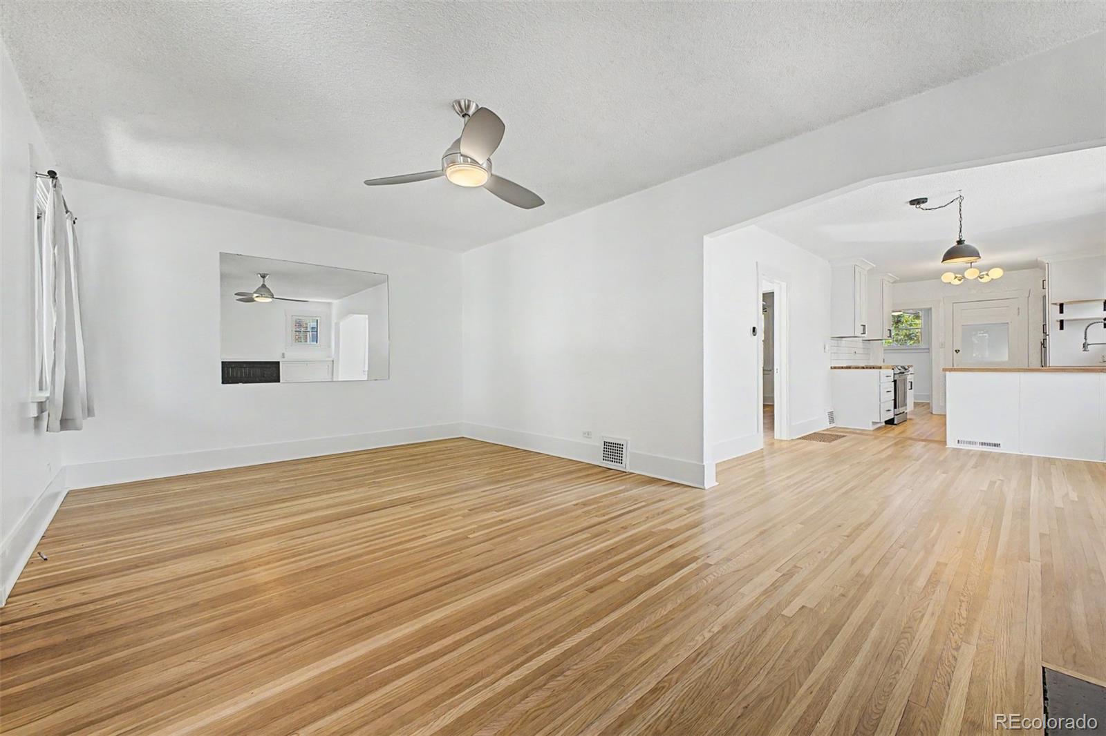 MLS Image #11 for 3126 w clyde place,denver, Colorado