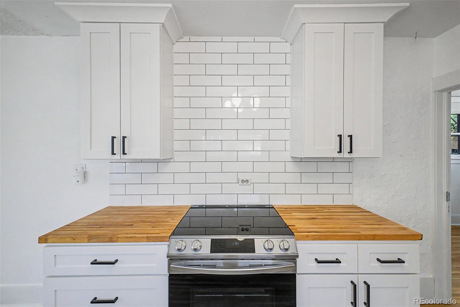 MLS Image #15 for 3126 w clyde place,denver, Colorado