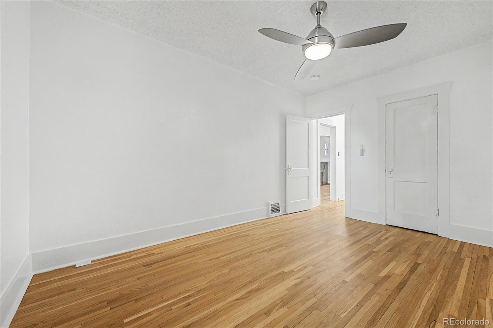 MLS Image #16 for 3126 w clyde place,denver, Colorado