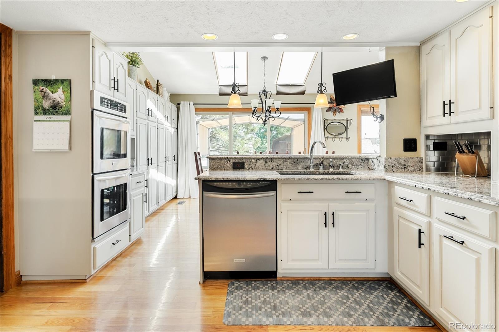 MLS Image #9 for 8475 w fairview avenue,littleton, Colorado