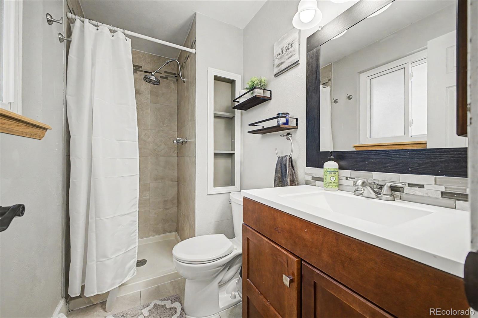 MLS Image #15 for 7003 s yukon street,littleton, Colorado