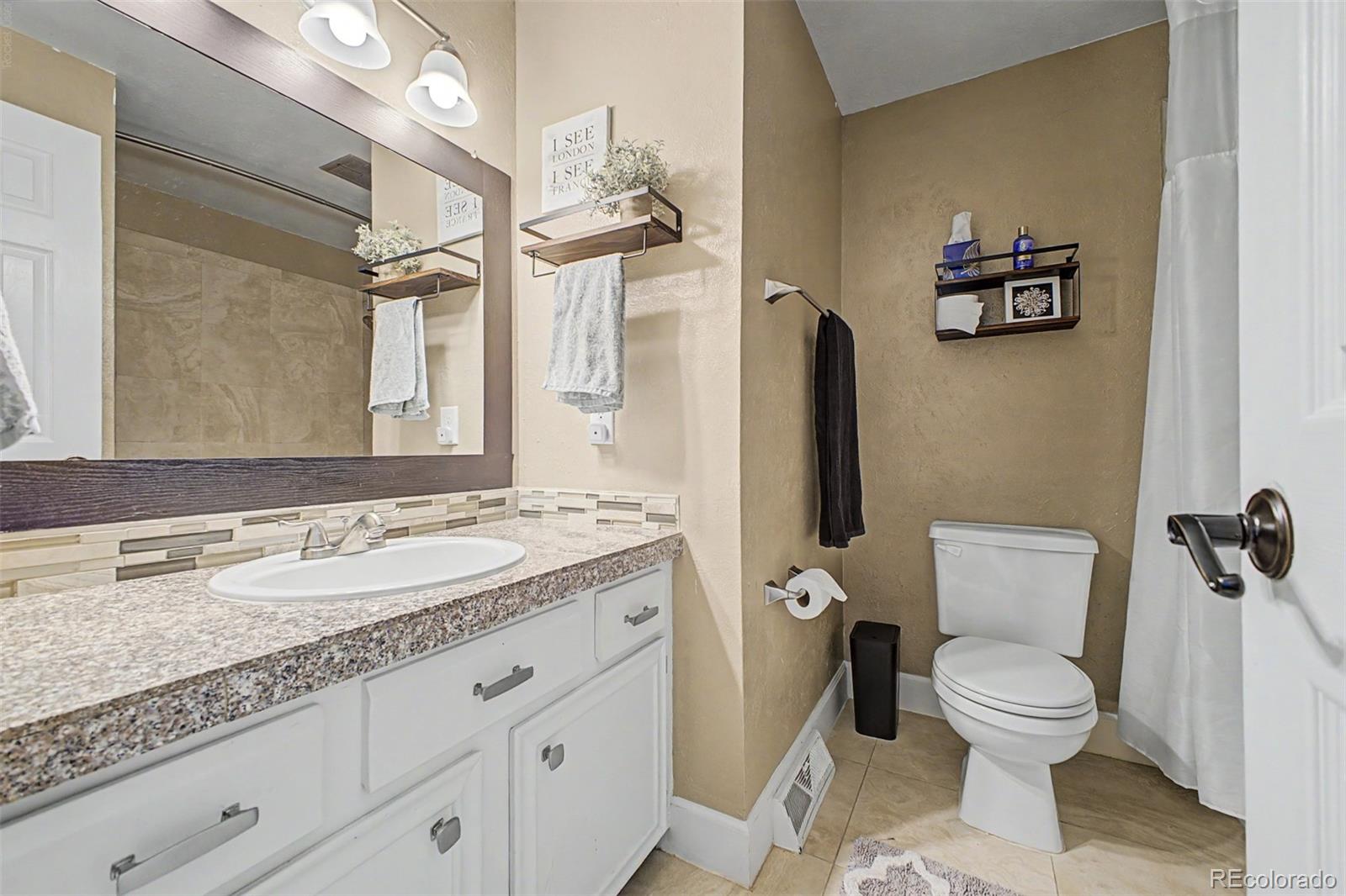 MLS Image #18 for 7003 s yukon street,littleton, Colorado