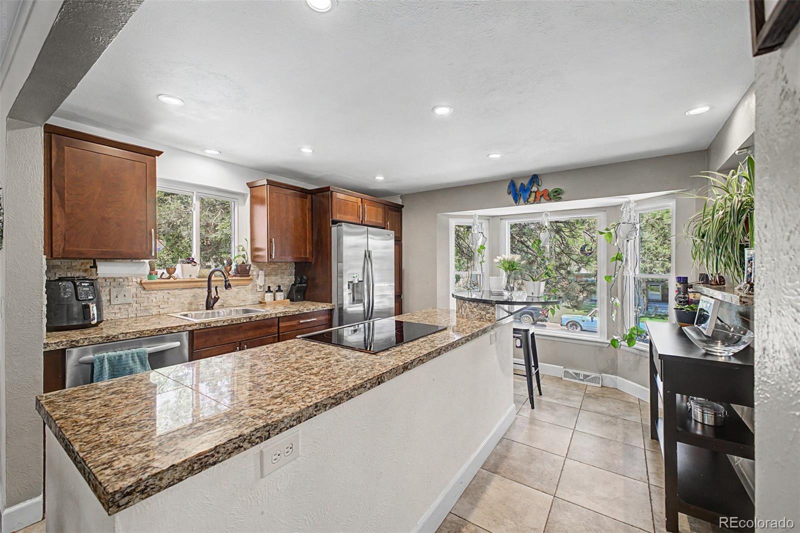 MLS Image #9 for 7003 s yukon street,littleton, Colorado