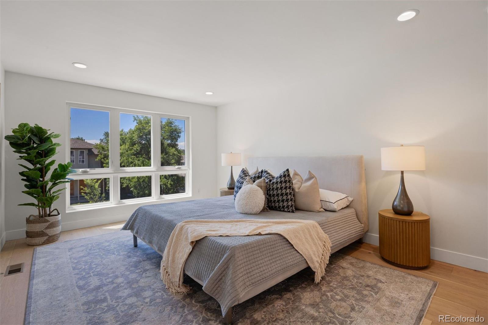 MLS Image #27 for 2198 s sherman street,denver, Colorado
