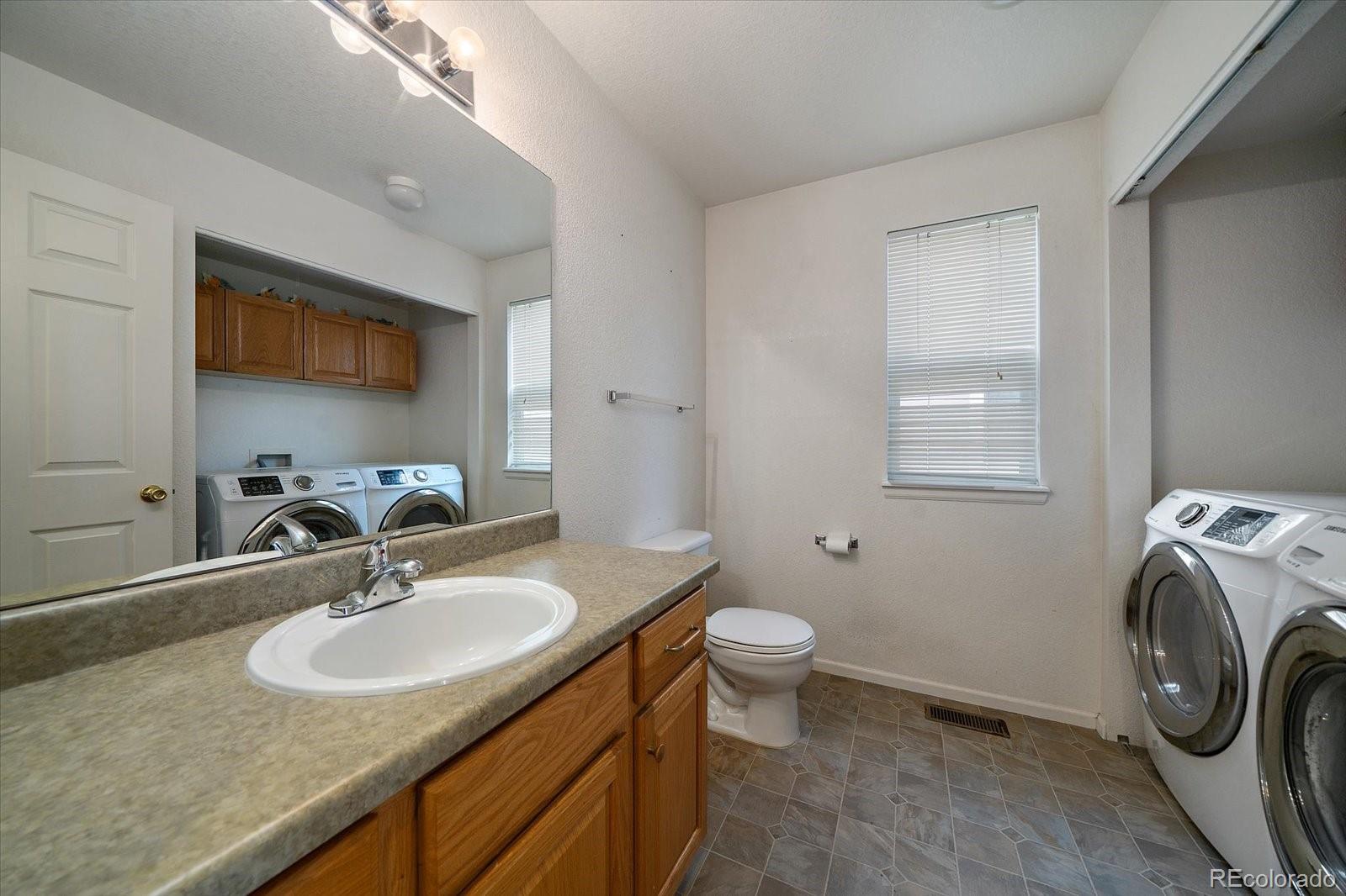 MLS Image #8 for 5552  jasper street,denver, Colorado