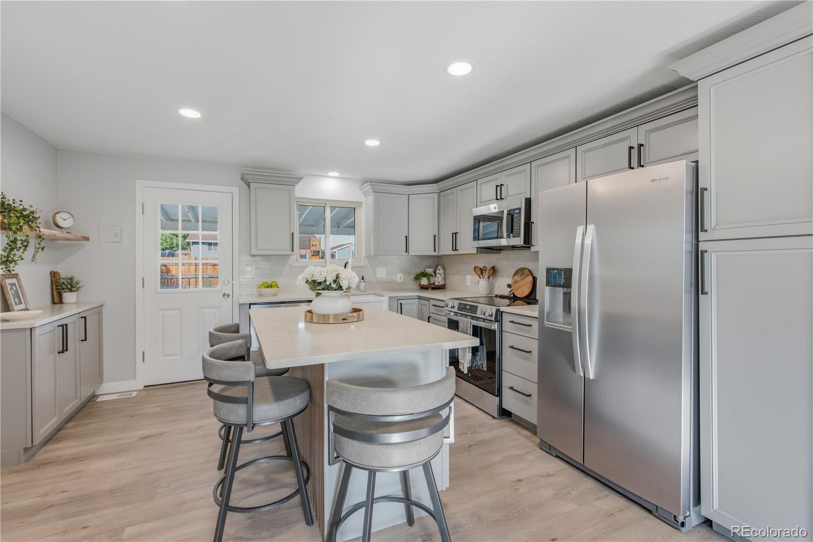 MLS Image #4 for 6910  jasmine street,commerce city, Colorado