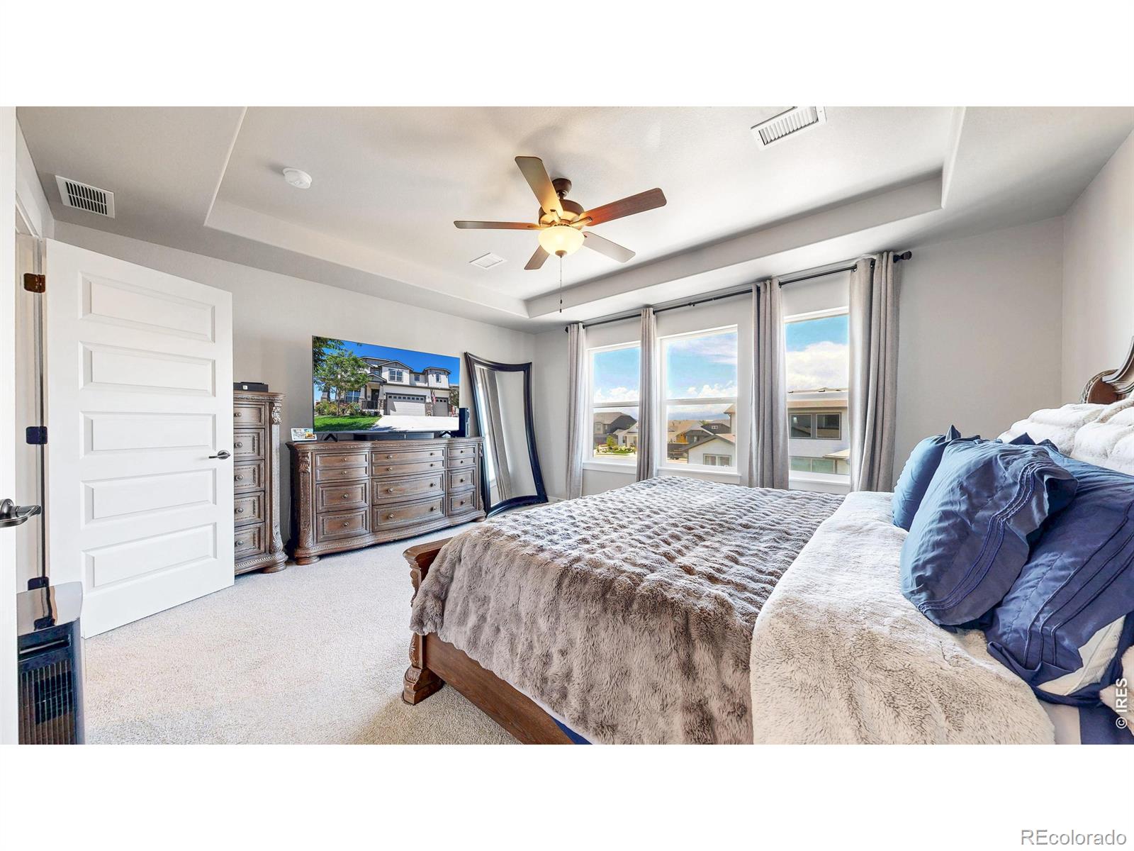 MLS Image #17 for 2092  falling leaf drive,windsor, Colorado