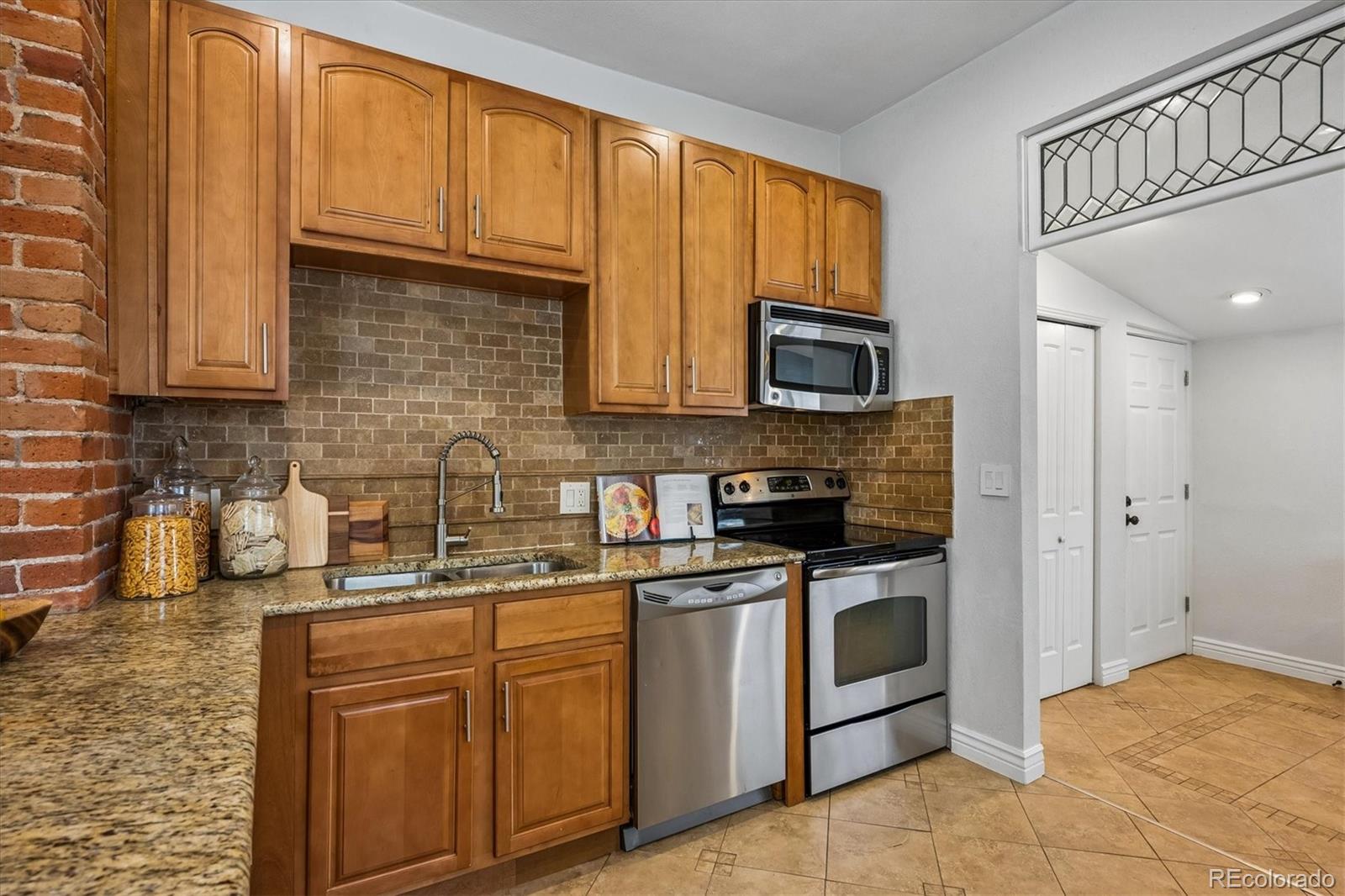 MLS Image #14 for 1725 e 36th avenue,denver, Colorado
