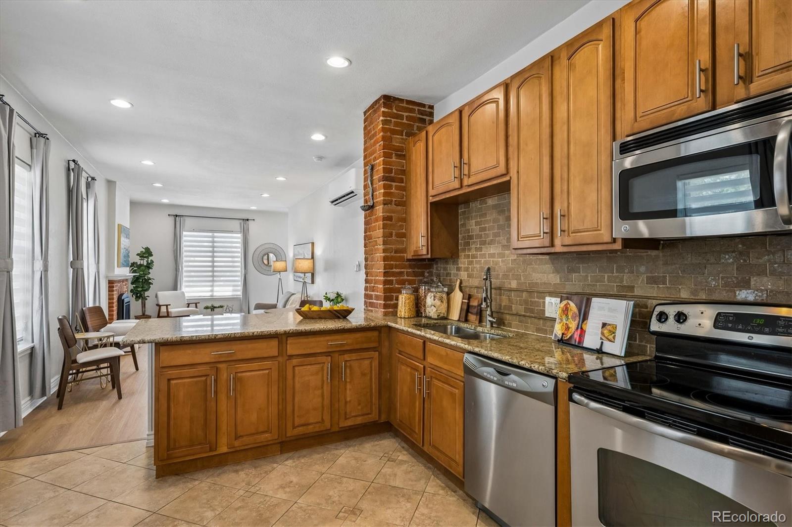 MLS Image #16 for 1725 e 36th avenue,denver, Colorado