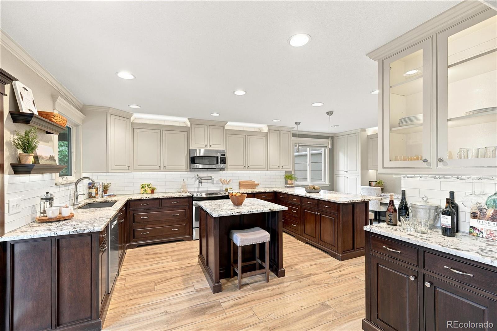 MLS Image #3 for 2268  ashwood lane,highlands ranch, Colorado