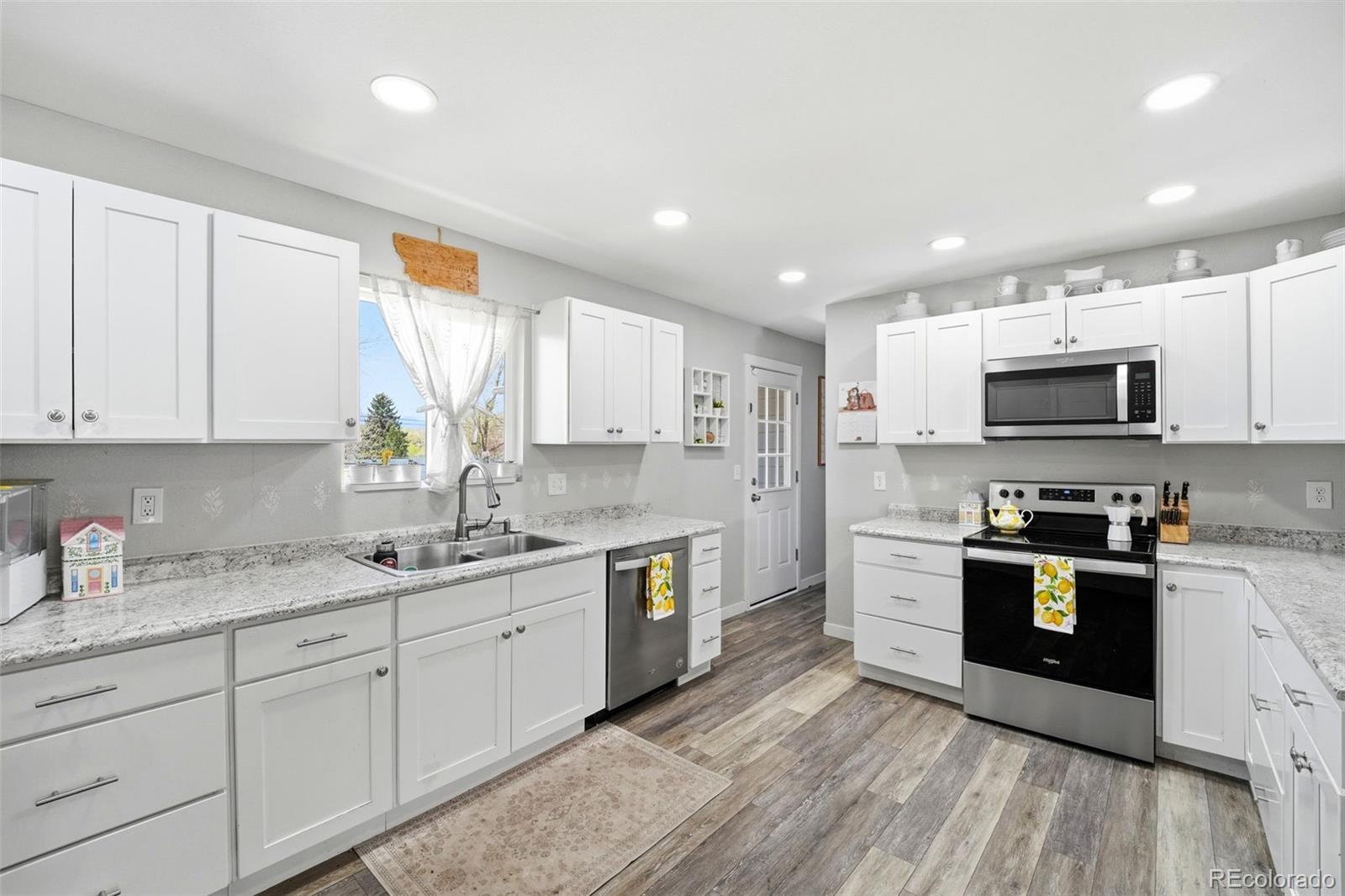 MLS Image #11 for 1212  rainier drive,colorado springs, Colorado