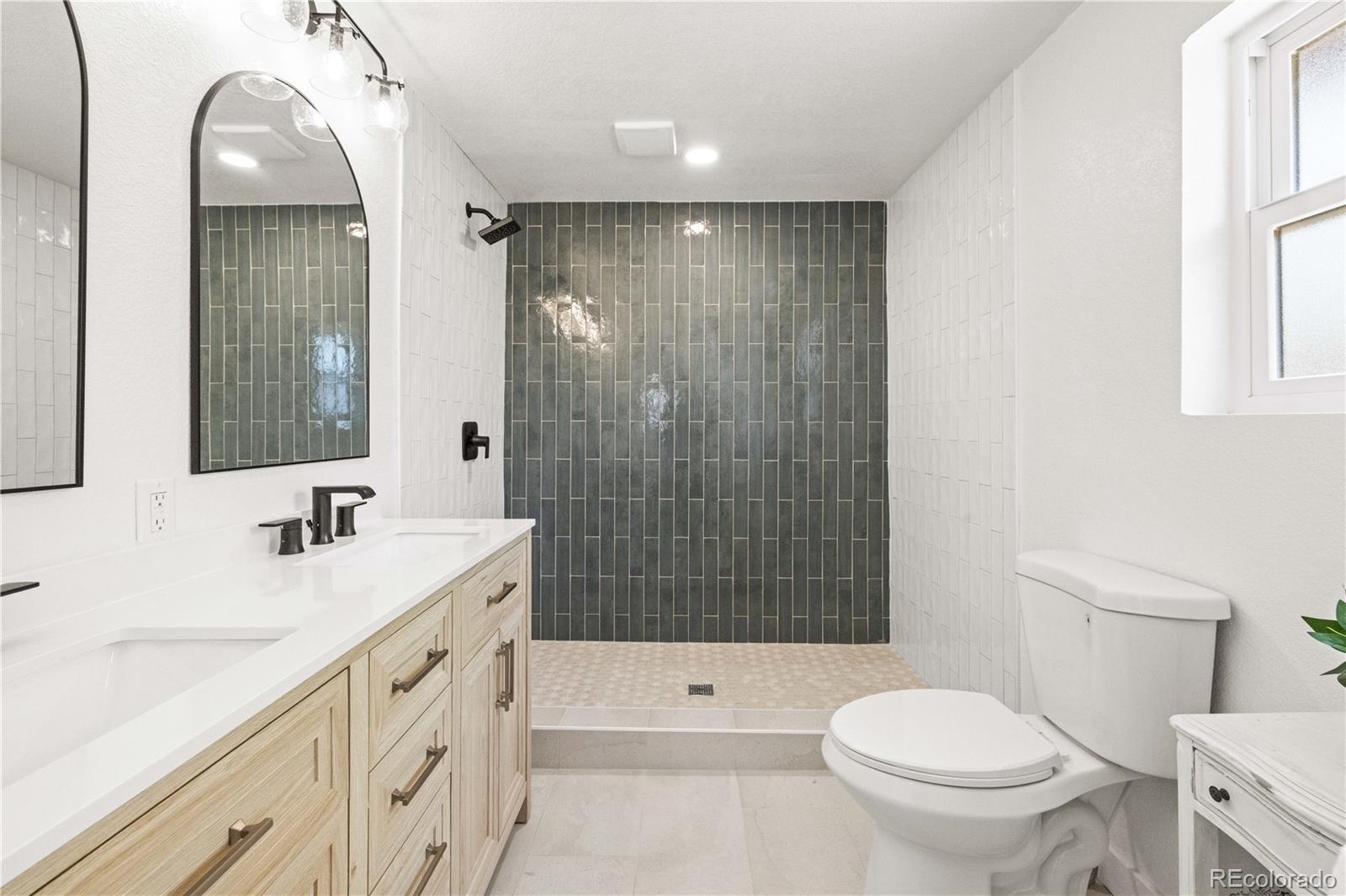 MLS Image #29 for 2336 s franklin street,denver, Colorado