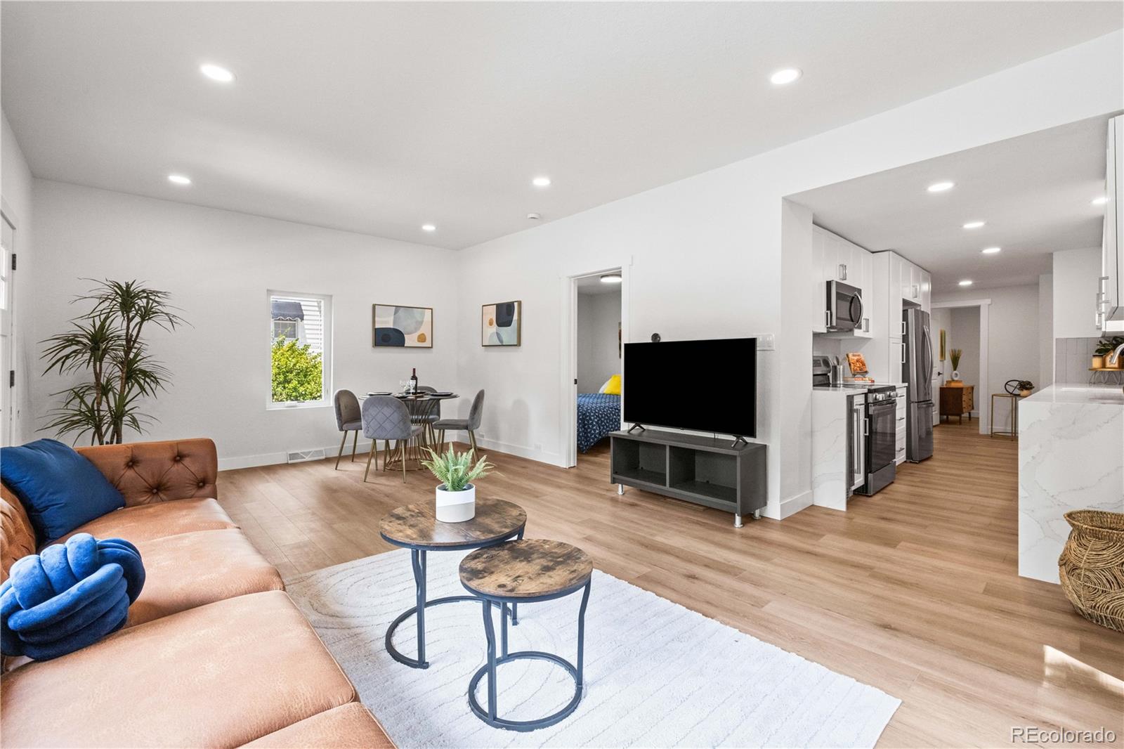MLS Image #7 for 2336 s franklin street,denver, Colorado