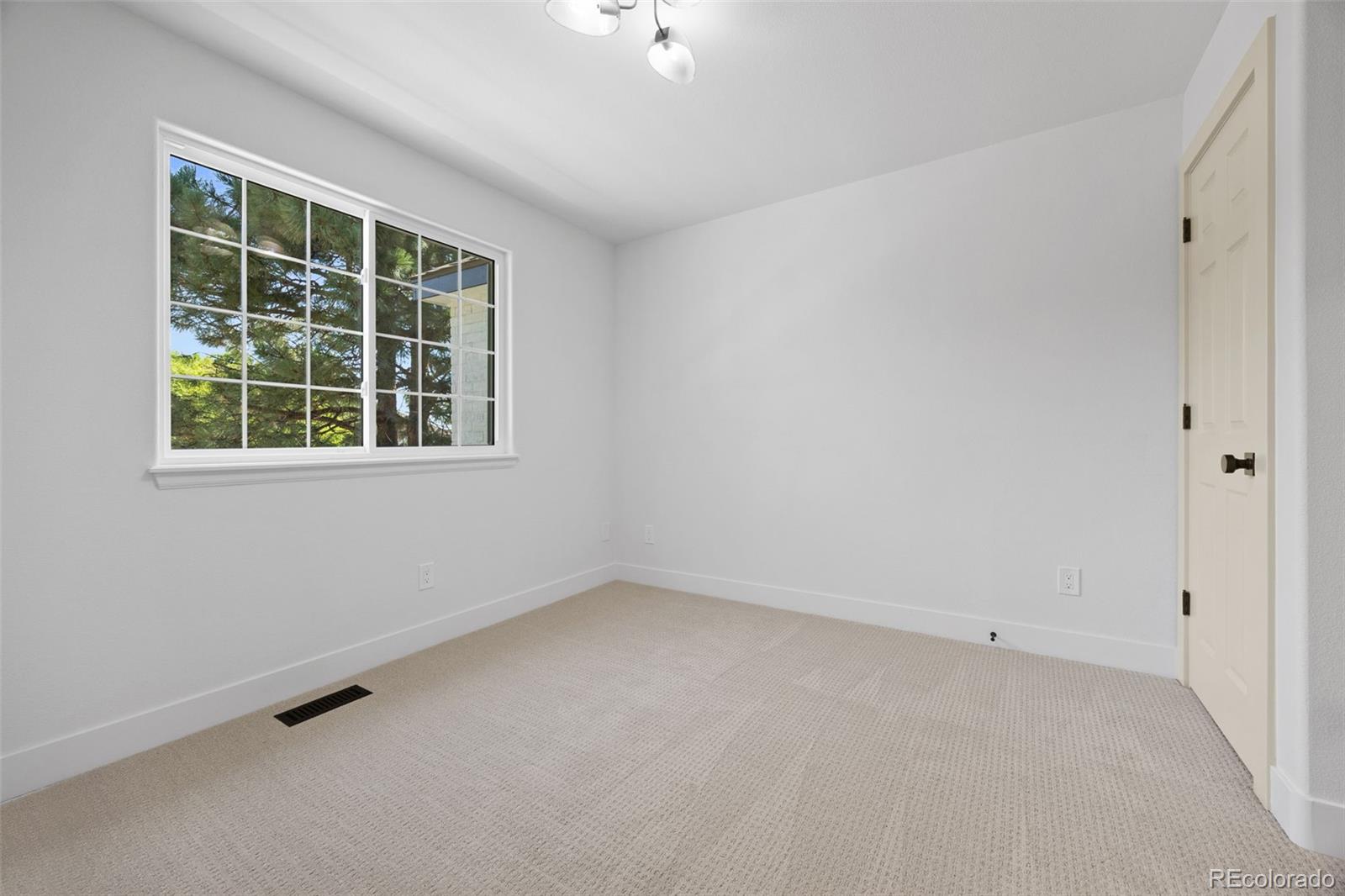 MLS Image #28 for 7663 s grape street,centennial, Colorado