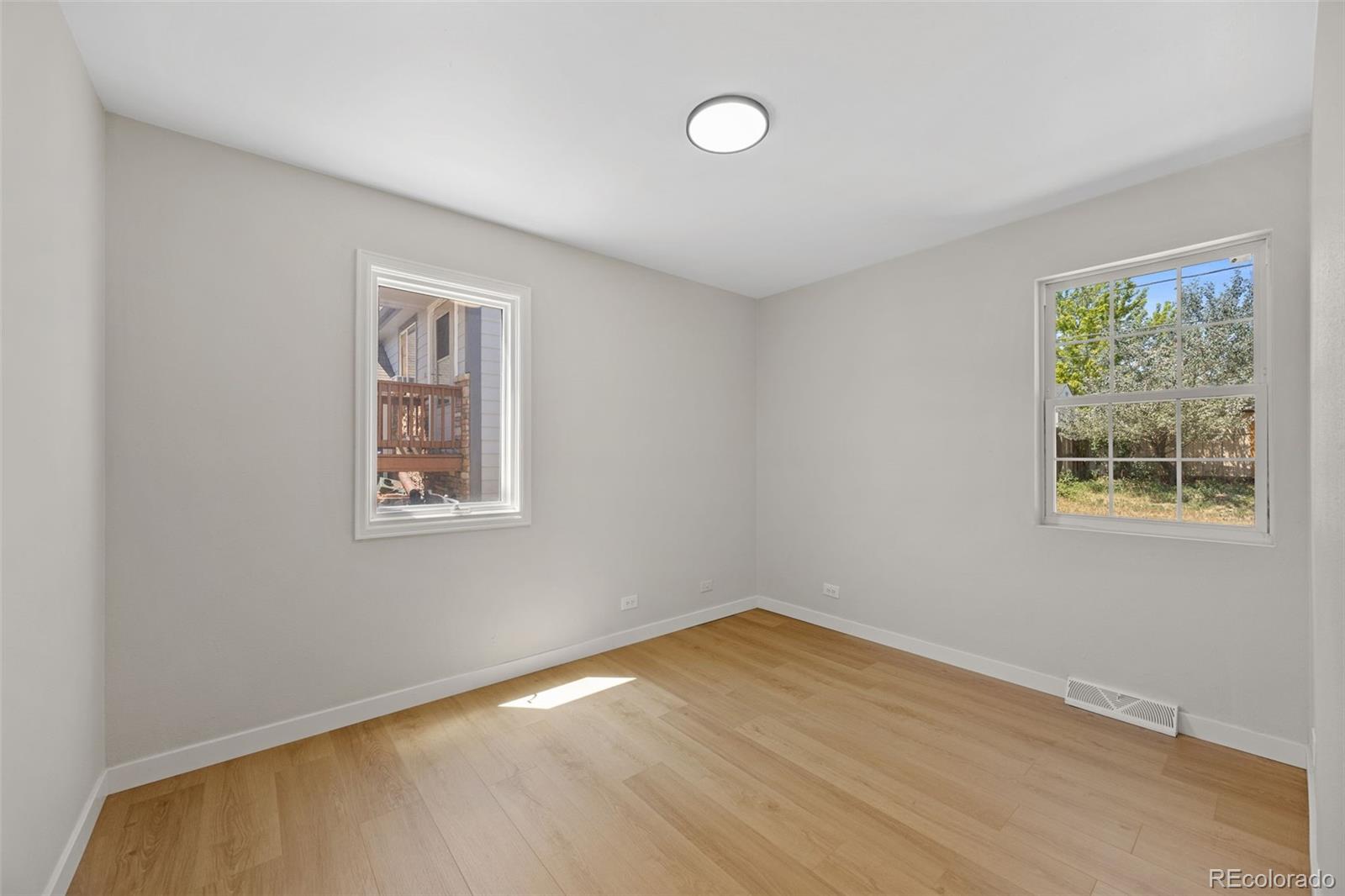 MLS Image #13 for 2355 w hillside avenue,englewood, Colorado