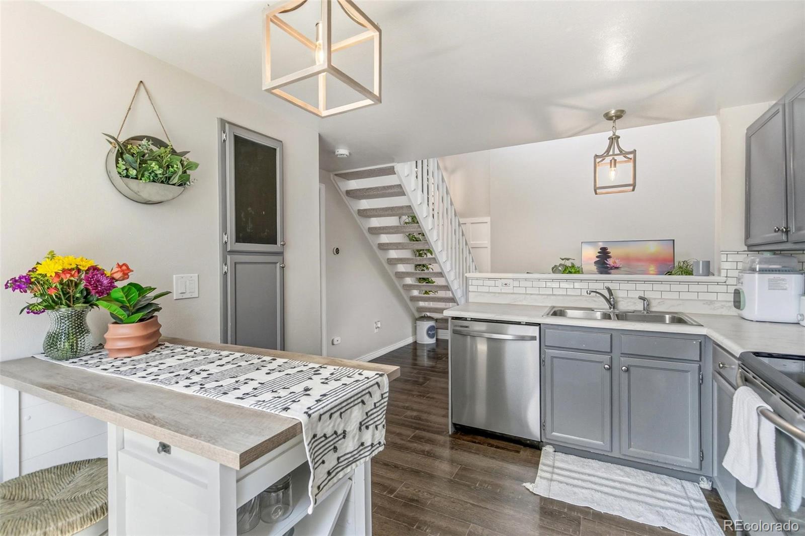 MLS Image #8 for 8918 w plymouth avenue,littleton, Colorado