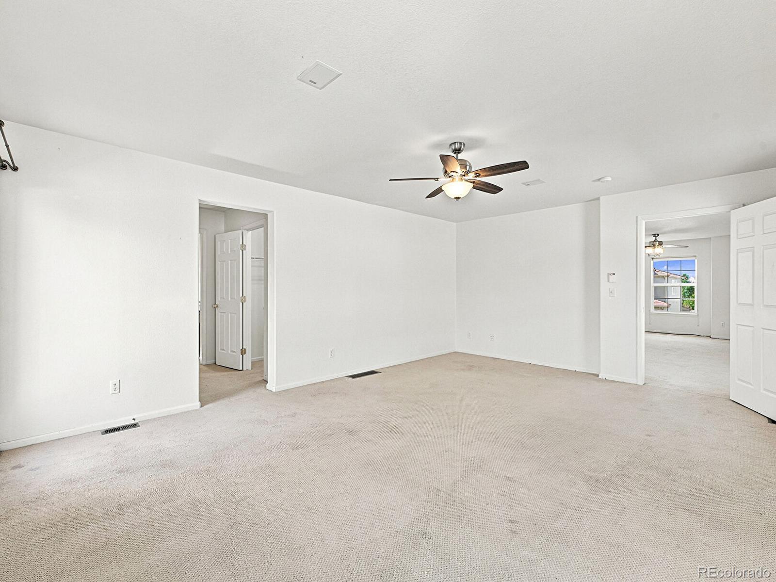 MLS Image #29 for 21438 e 54th avenue,denver, Colorado