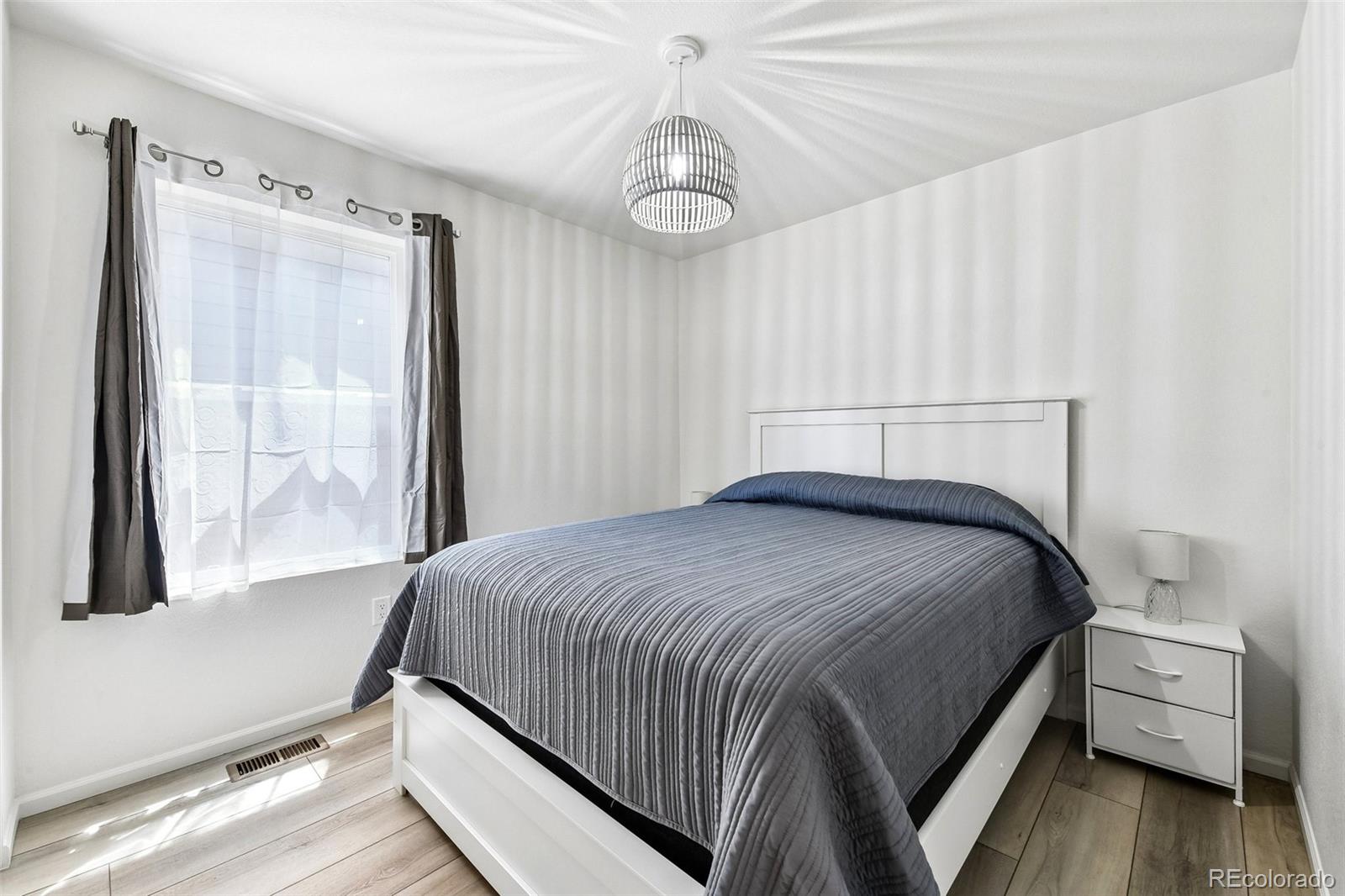 MLS Image #16 for 28840 e 6th place,watkins, Colorado