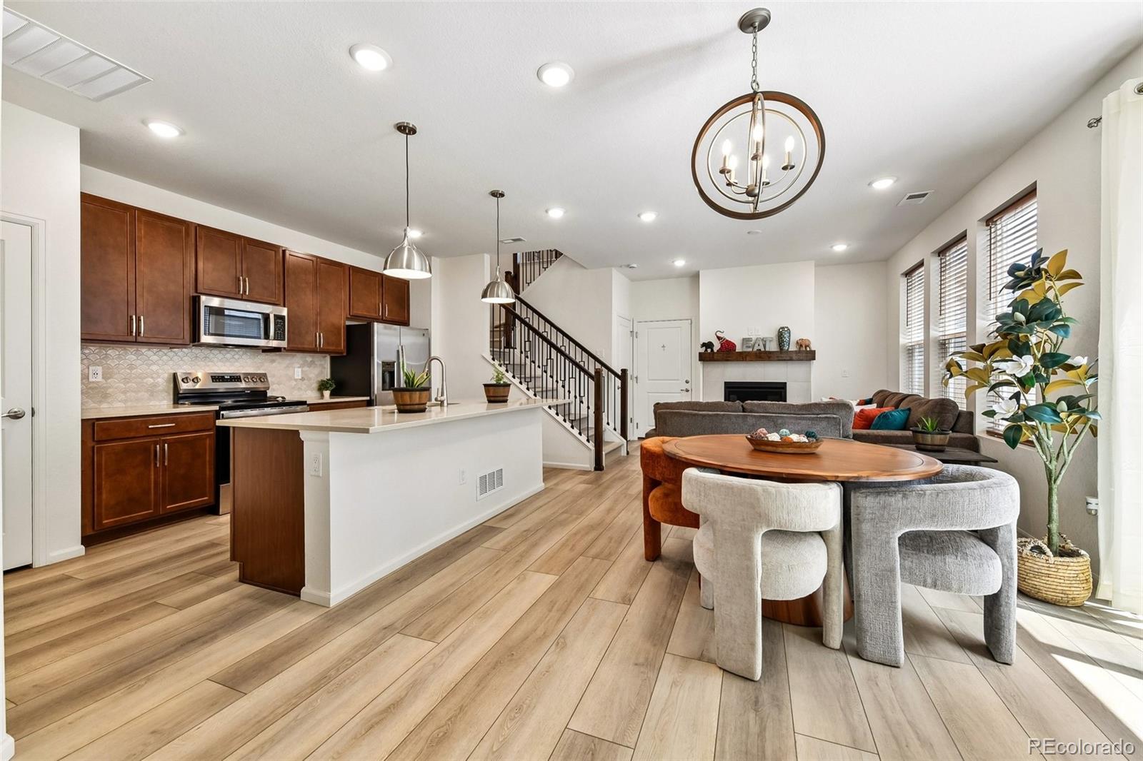 MLS Image #3 for 28840 e 6th place,watkins, Colorado
