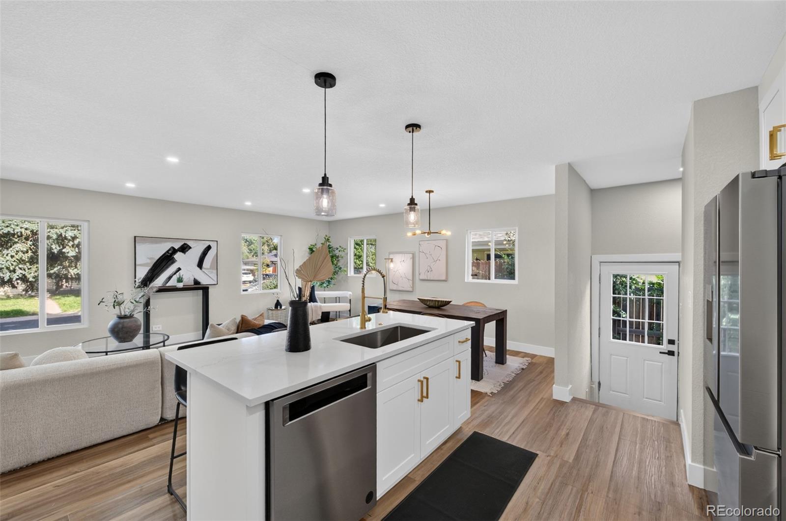 MLS Image #5 for 1235  valentia street,denver, Colorado