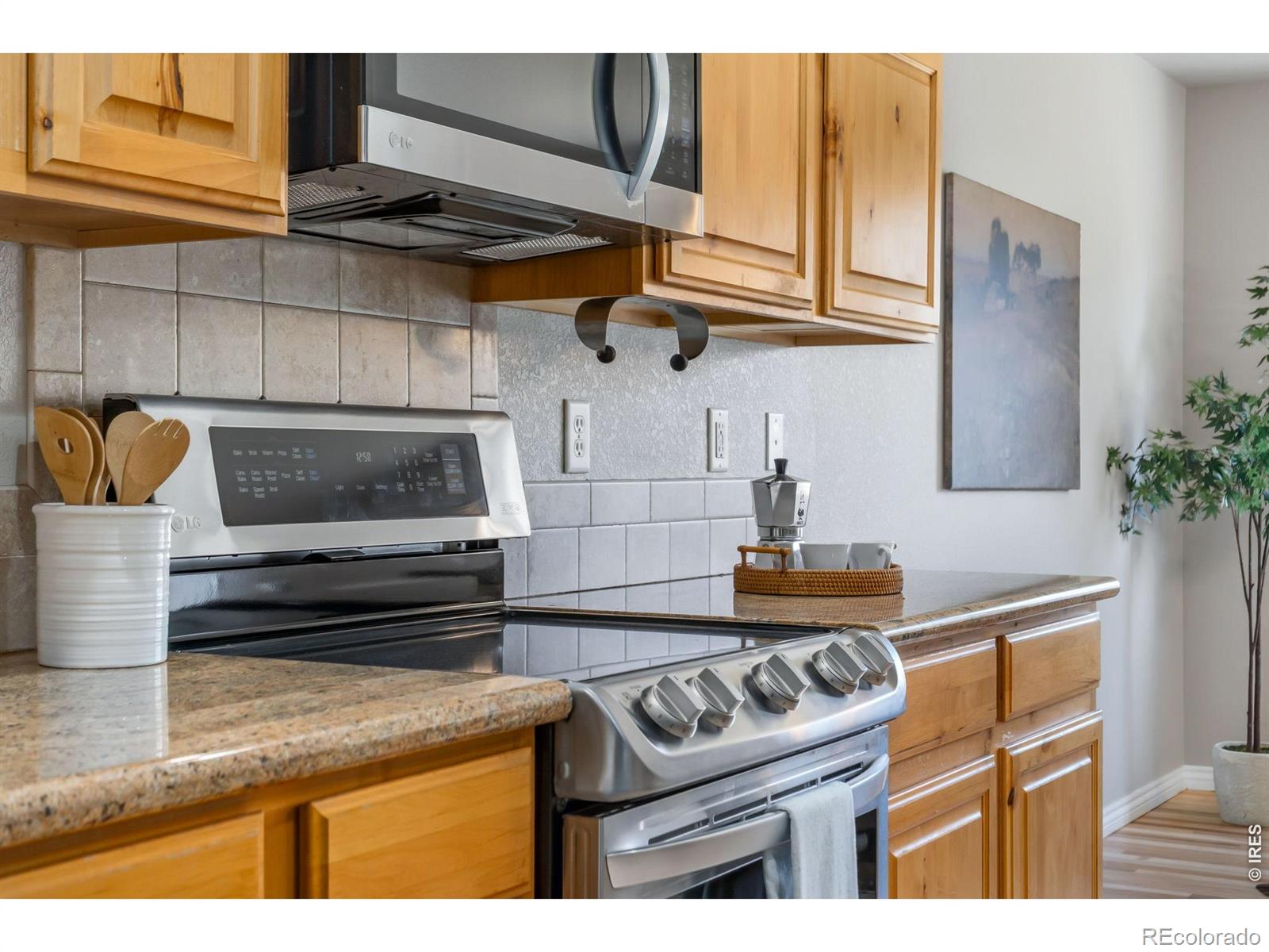 MLS Image #18 for 8972  raging bull lane,wellington, Colorado