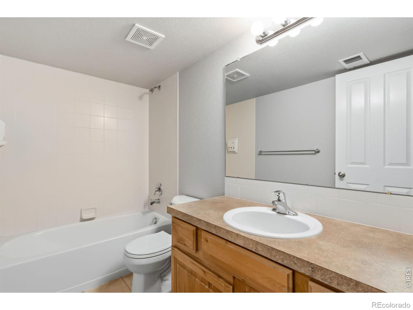 MLS Image #34 for 8972  raging bull lane,wellington, Colorado