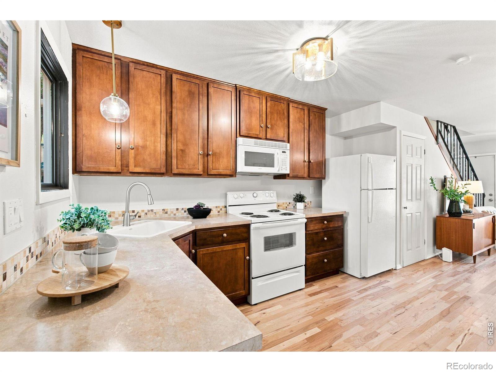 MLS Image #7 for 3024  ross drive,fort collins, Colorado