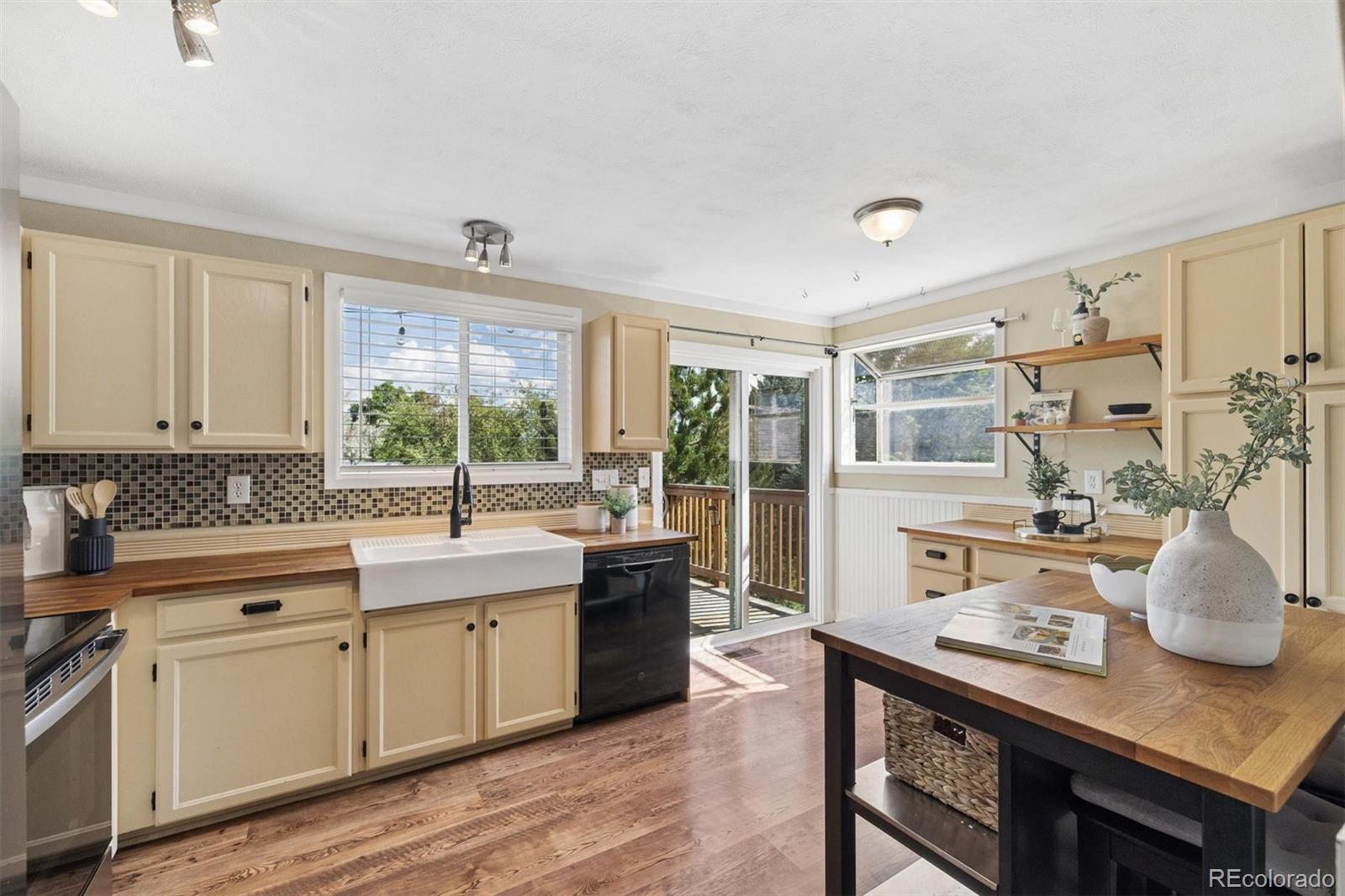 MLS Image #10 for 8074 s estes court,littleton, Colorado