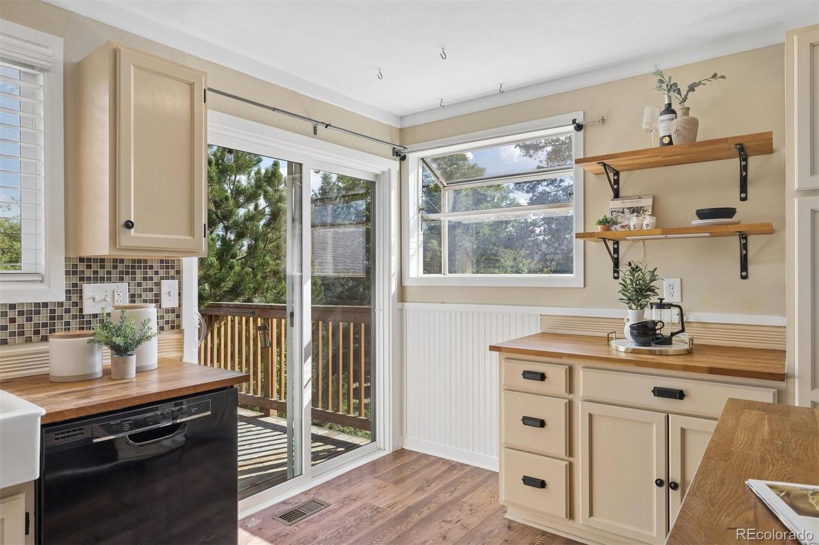 MLS Image #11 for 8074 s estes court,littleton, Colorado