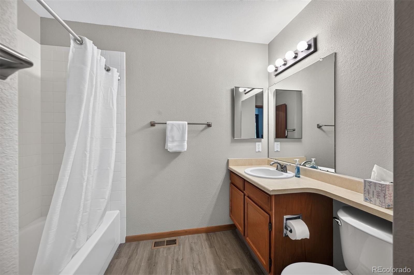 MLS Image #14 for 9147 w cedar drive b,lakewood, Colorado