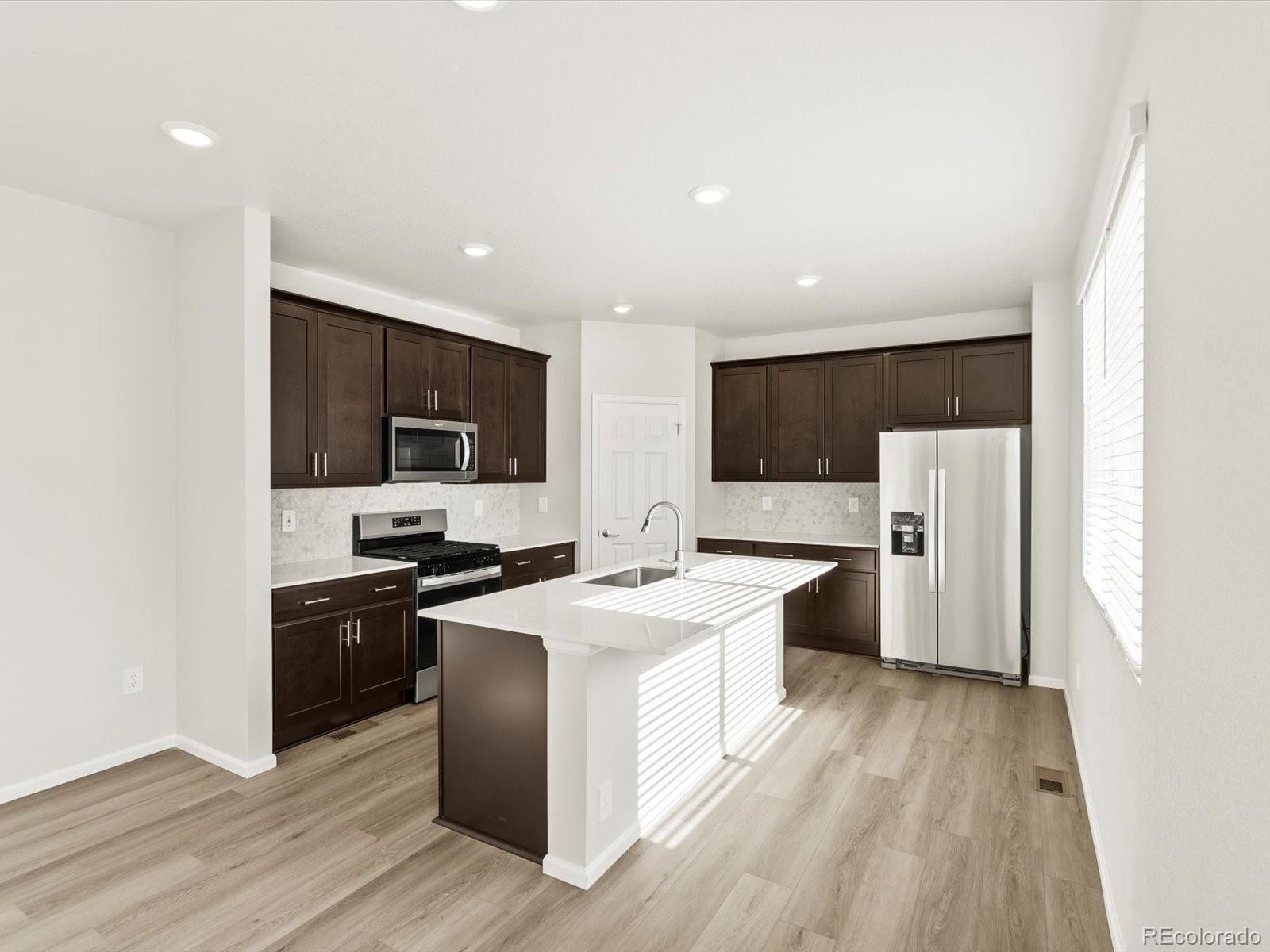 MLS Image #4 for 1656  yampa river drive,windsor, Colorado