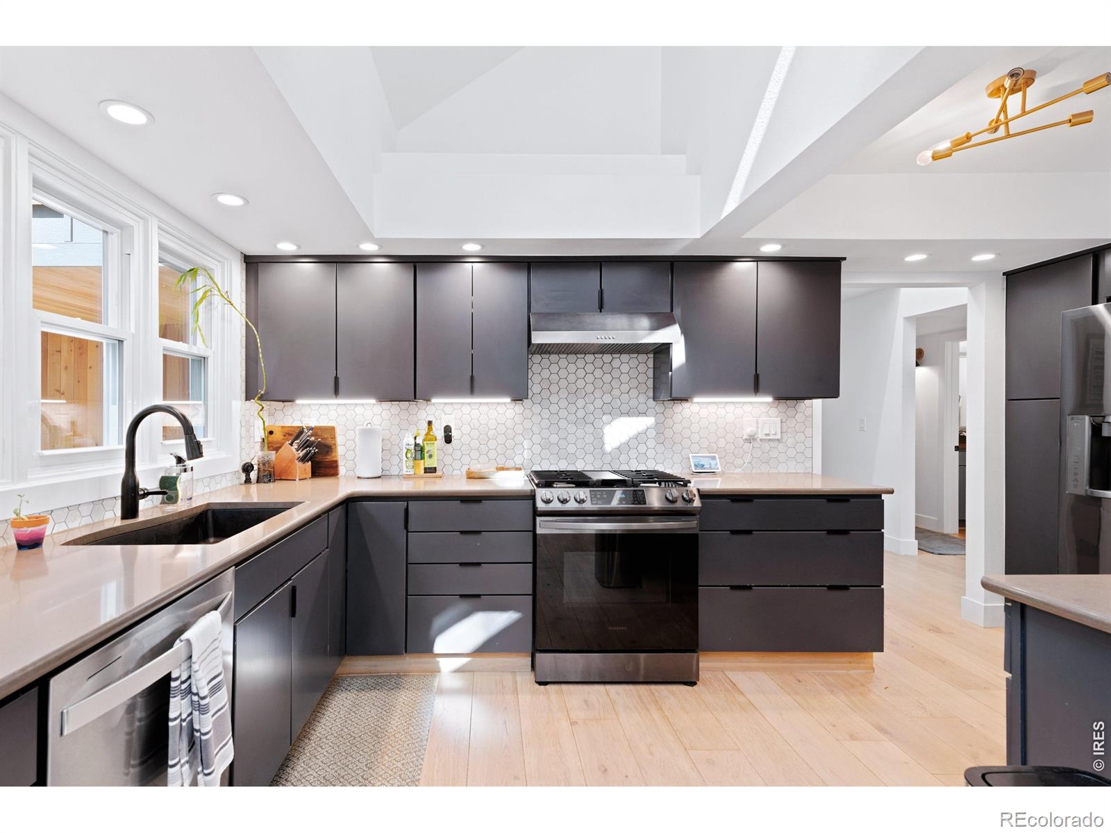 MLS Image #9 for 3497  iris court,boulder, Colorado