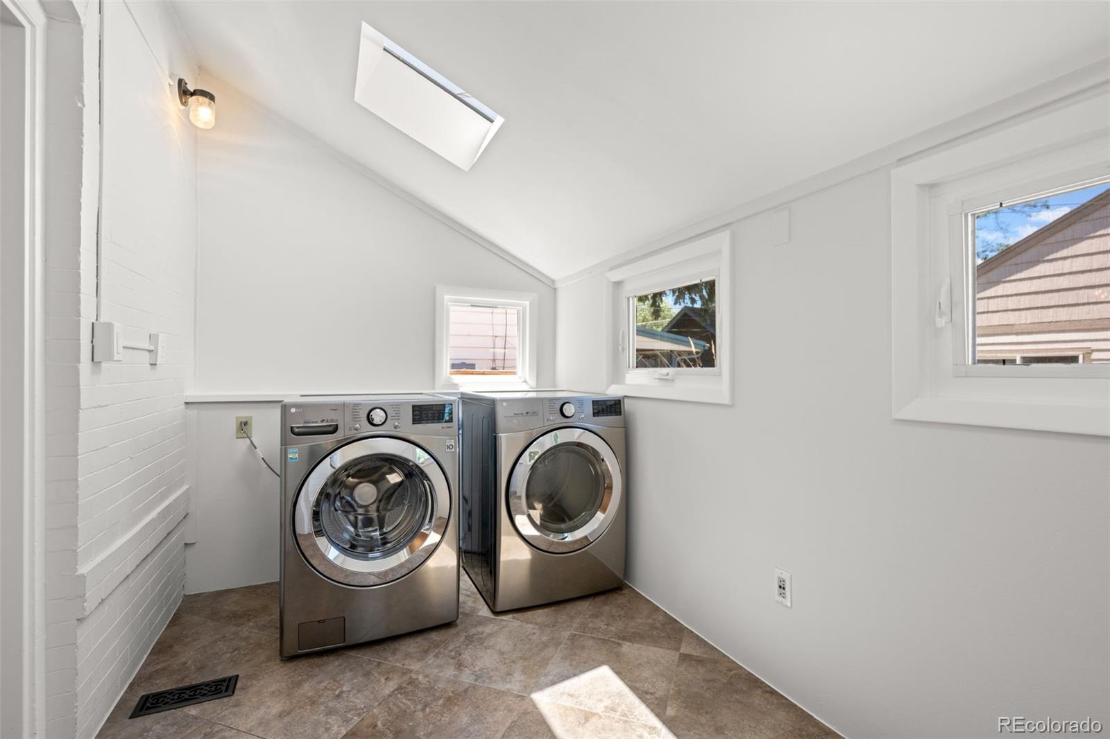 MLS Image #25 for 1525 s sherman street,denver, Colorado