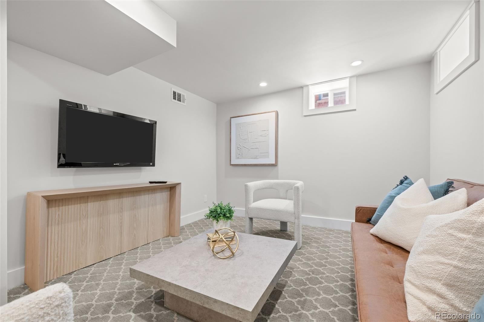 MLS Image #28 for 1525 s sherman street,denver, Colorado