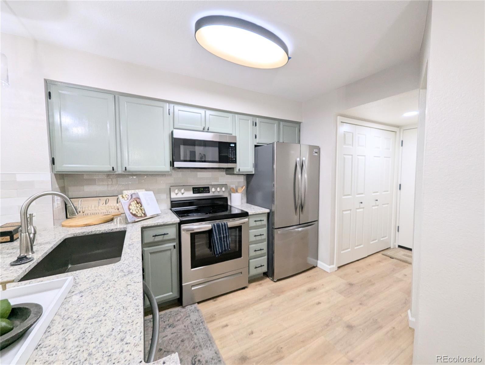 MLS Image #14 for 13744 e lehigh avenue a,aurora, Colorado