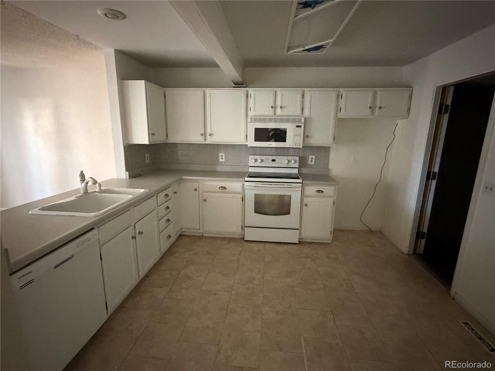 MLS Image #1 for 15361 e louisiana avenue ,aurora, Colorado