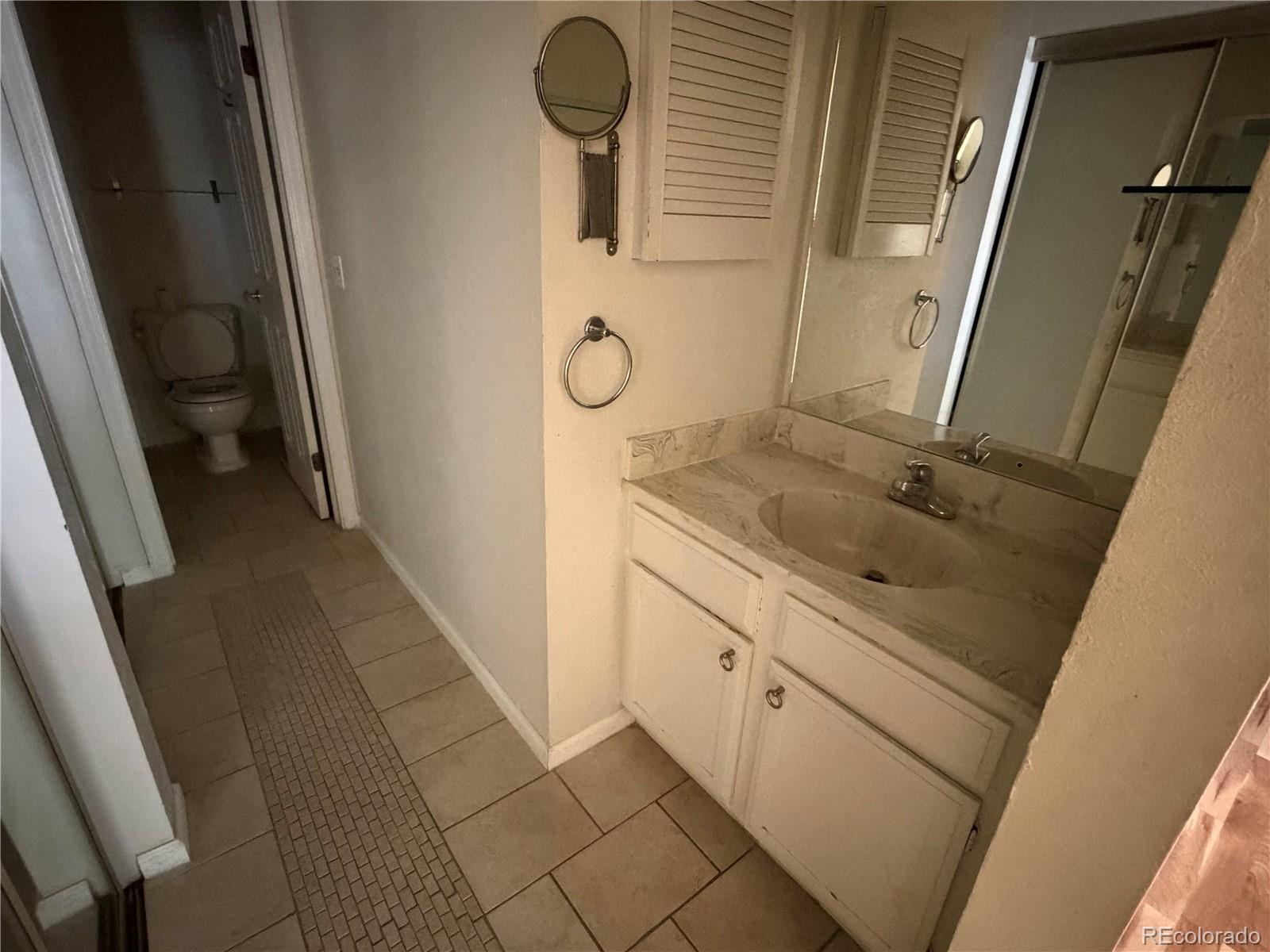 MLS Image #10 for 15361 e louisiana avenue ,aurora, Colorado