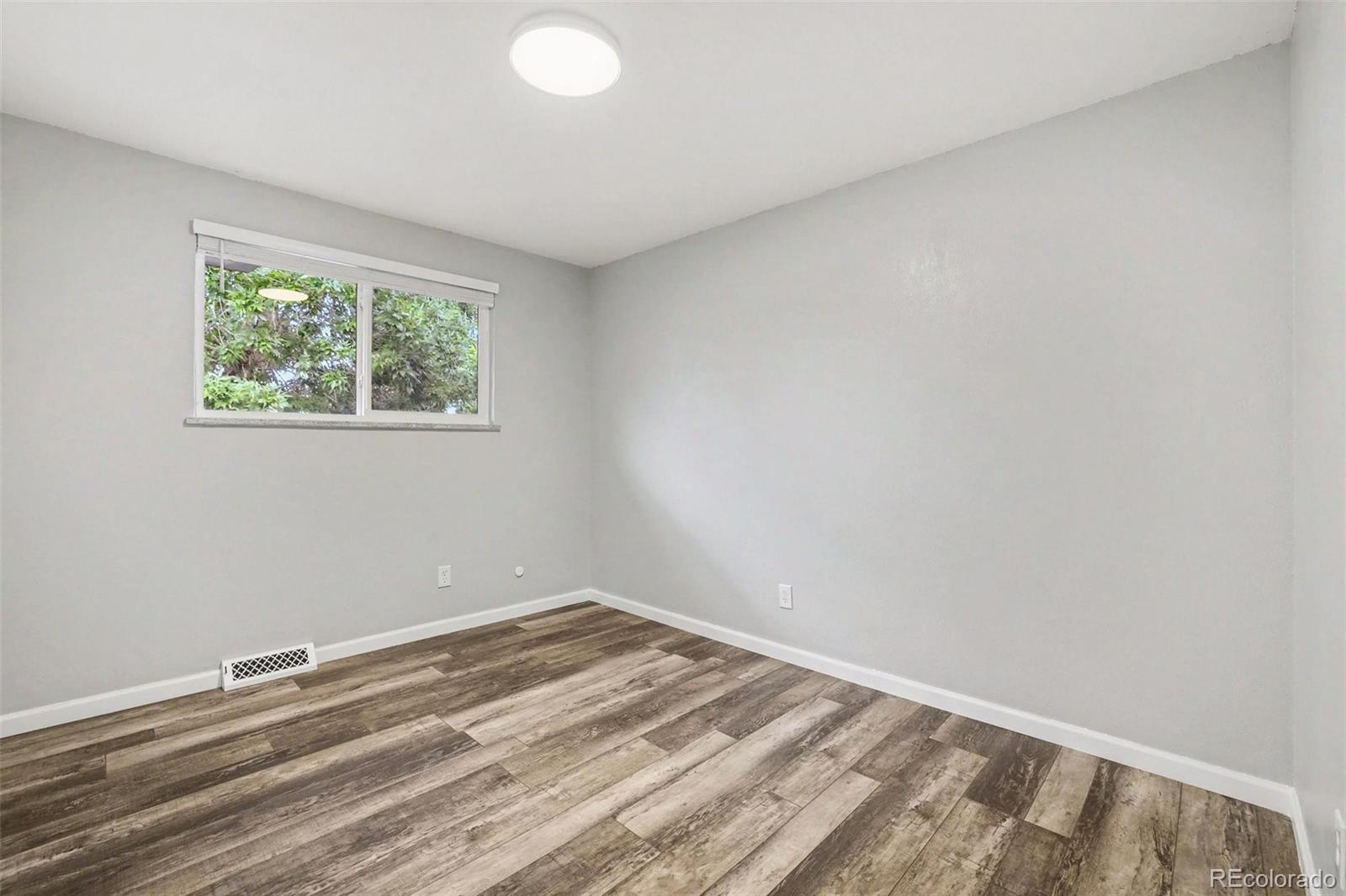 MLS Image #10 for 1635 s yukon court,denver, Colorado