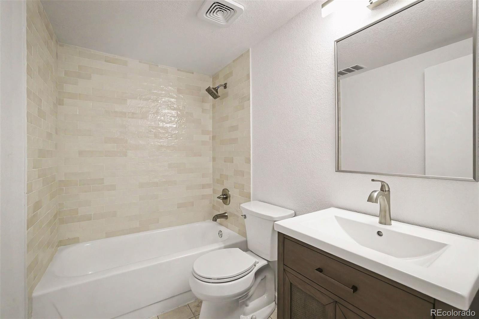 MLS Image #16 for 1635 s yukon court,denver, Colorado