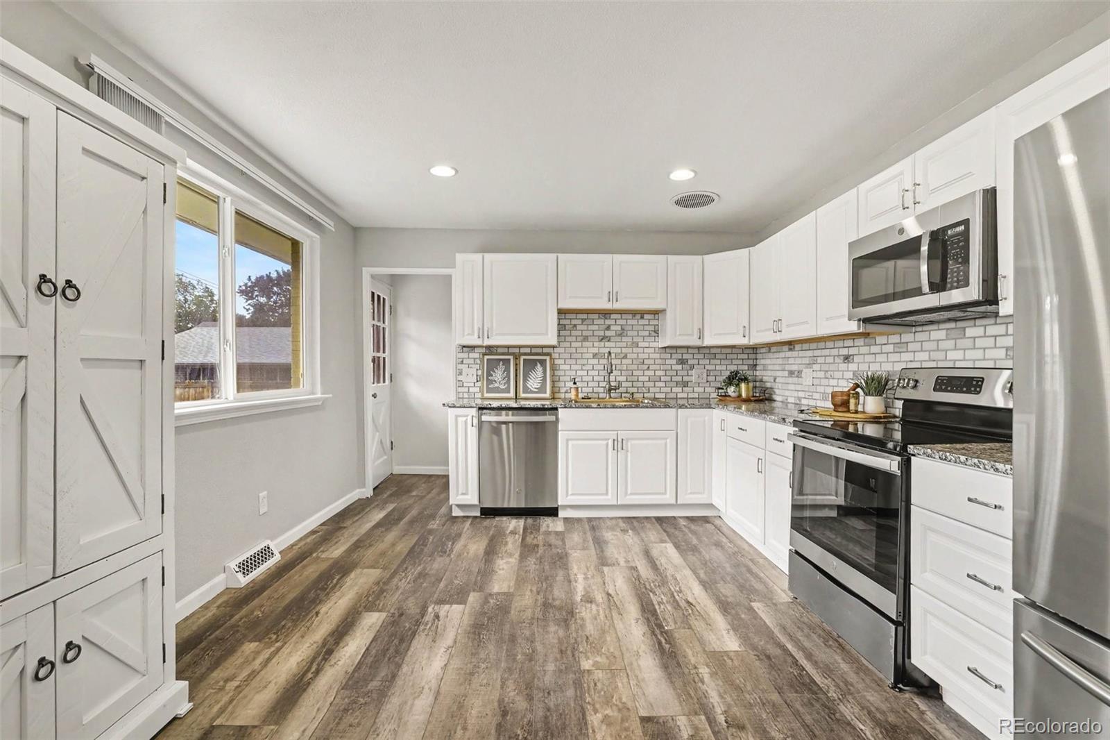 MLS Image #7 for 1635 s yukon court,denver, Colorado