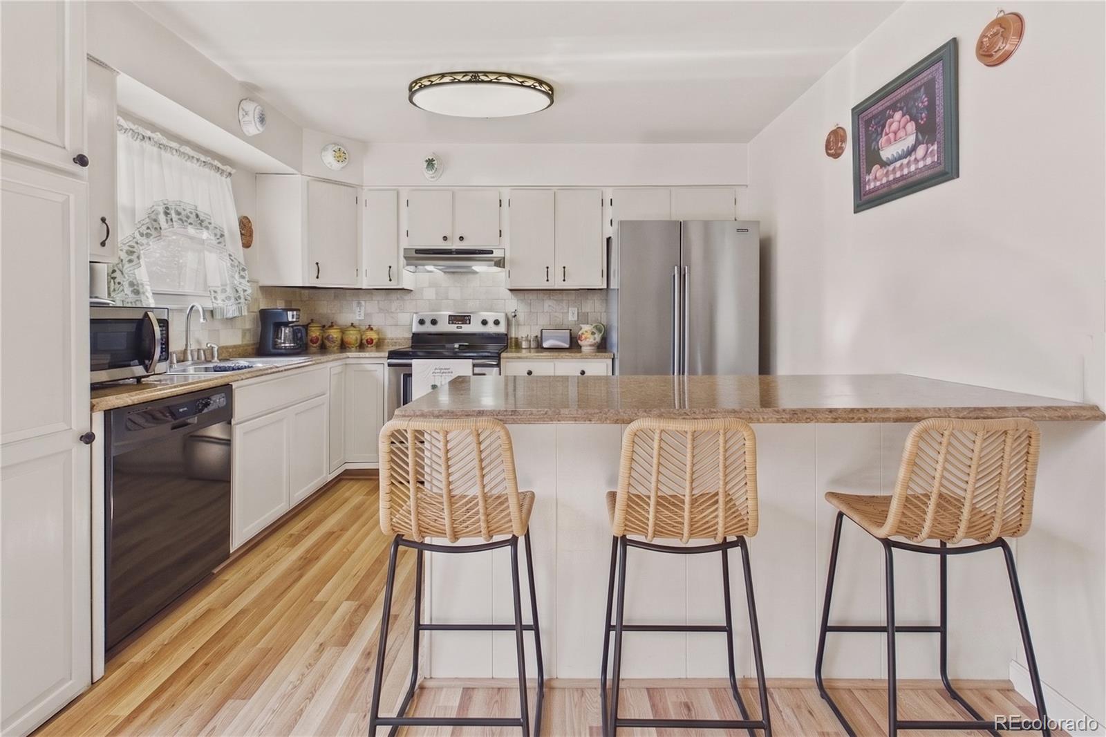 MLS Image #4 for 1642 s nucla street,aurora, Colorado