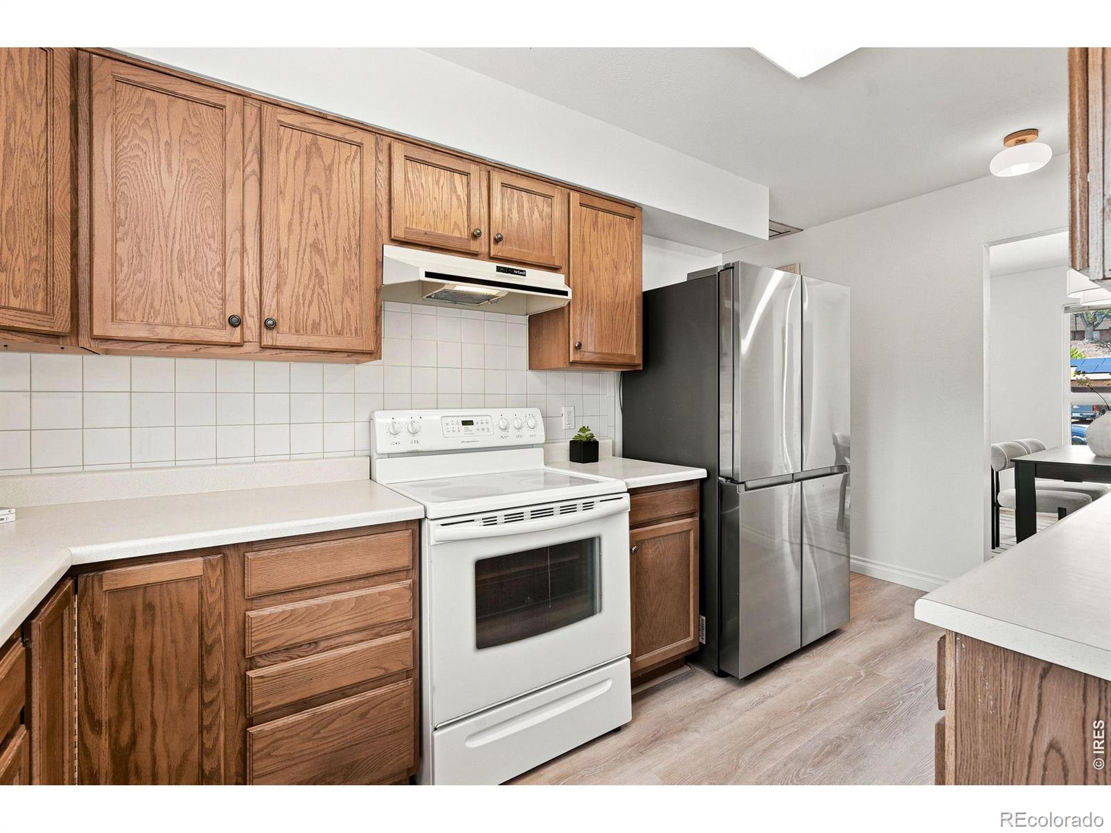 MLS Image #14 for 536  holman way,golden, Colorado
