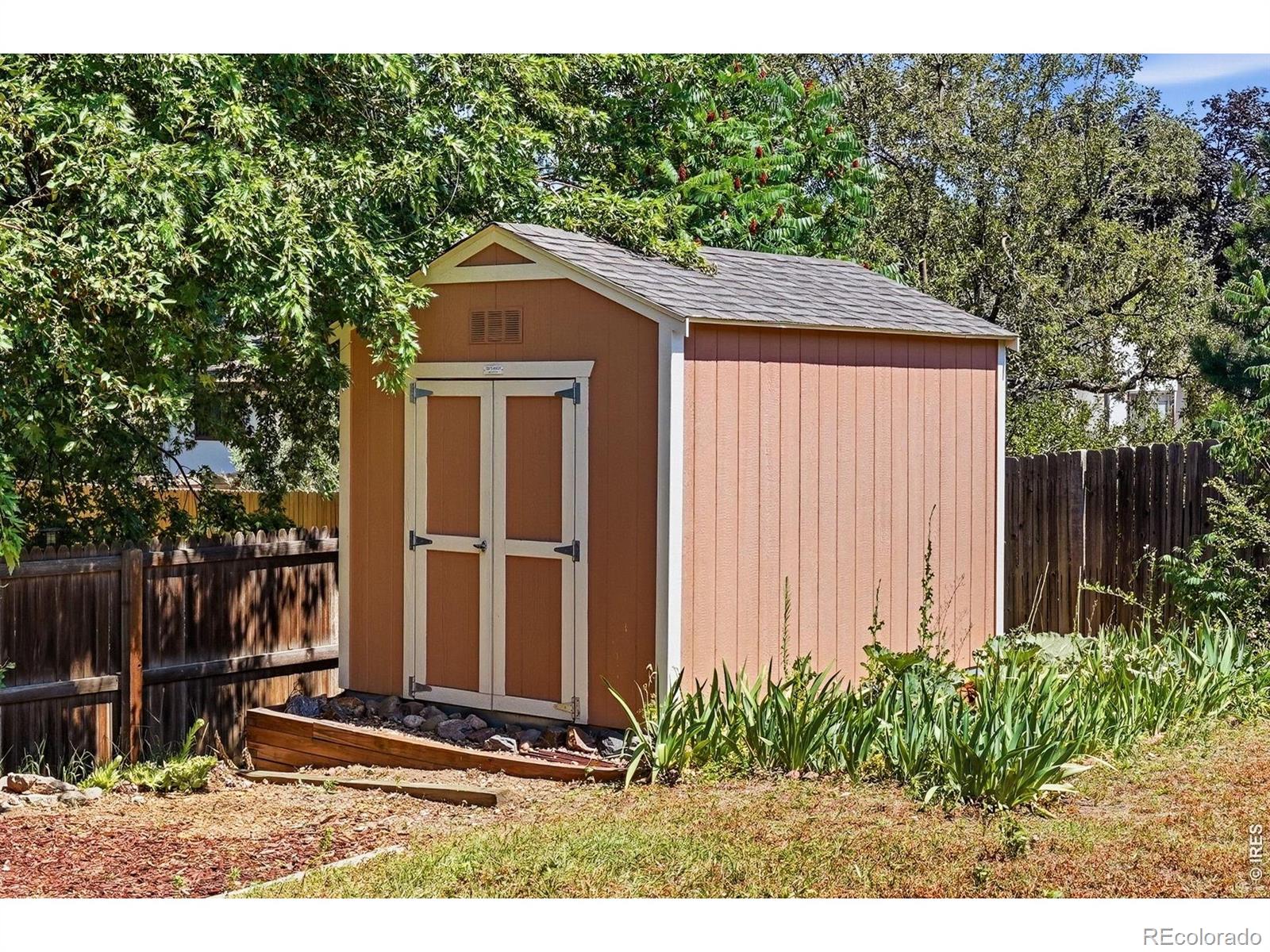 MLS Image #39 for 536  holman way,golden, Colorado