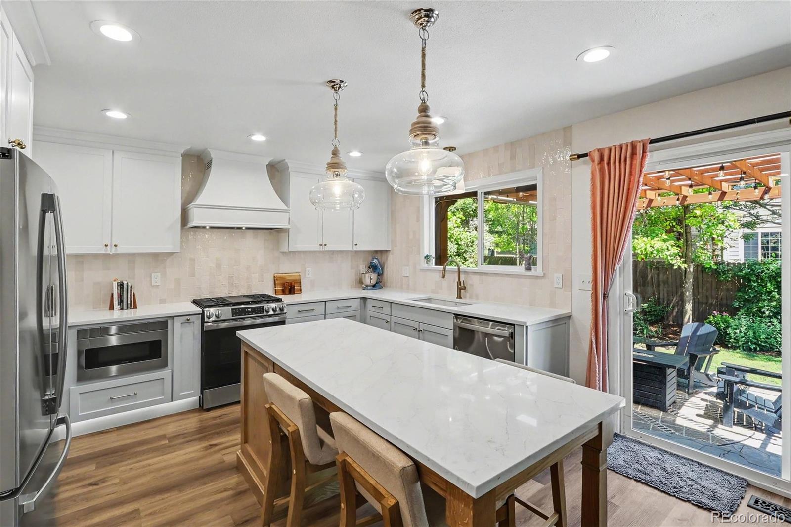 MLS Image #1 for 1524  red mountain drive,longmont, Colorado