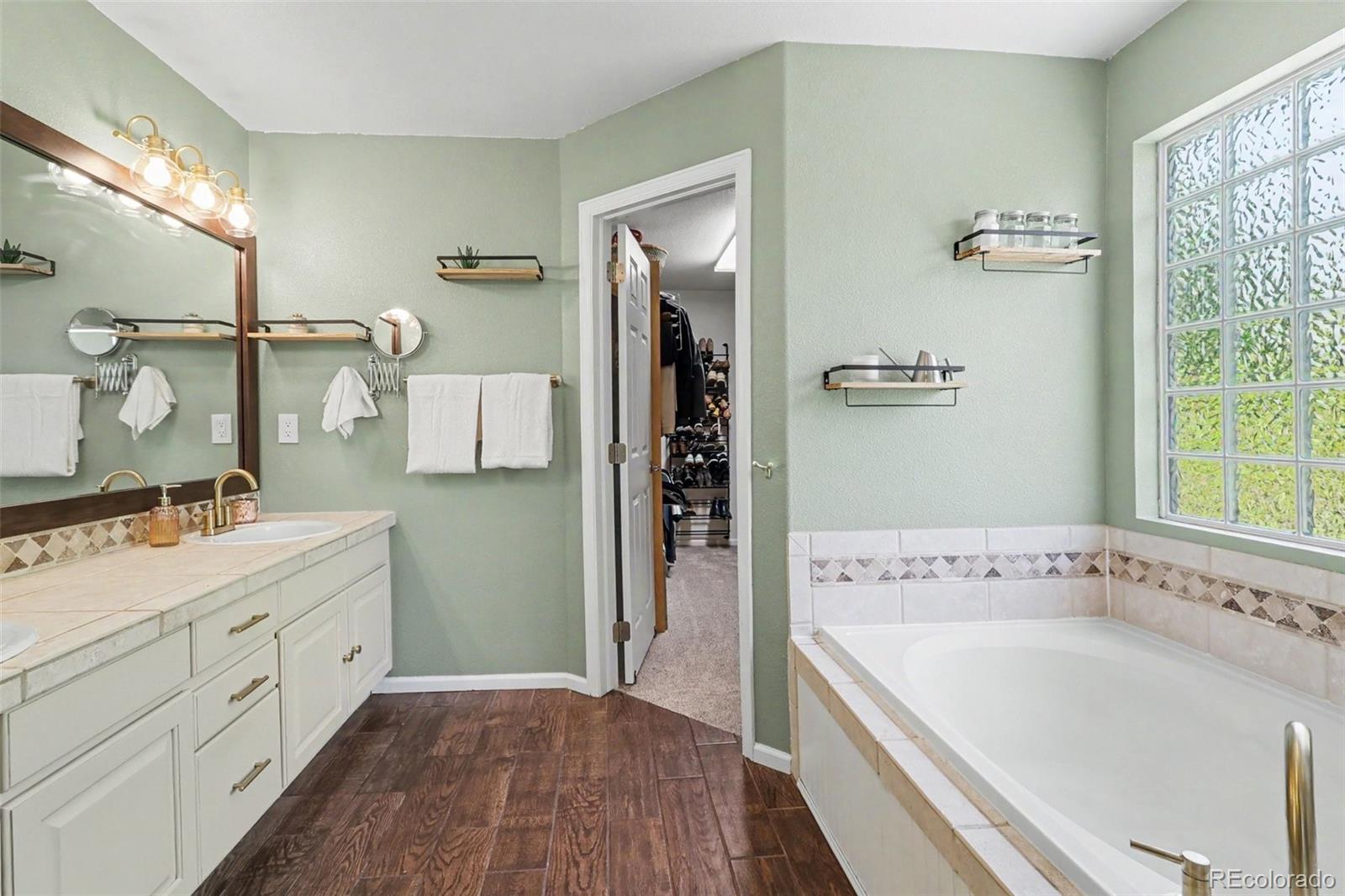 MLS Image #12 for 1524  red mountain drive,longmont, Colorado