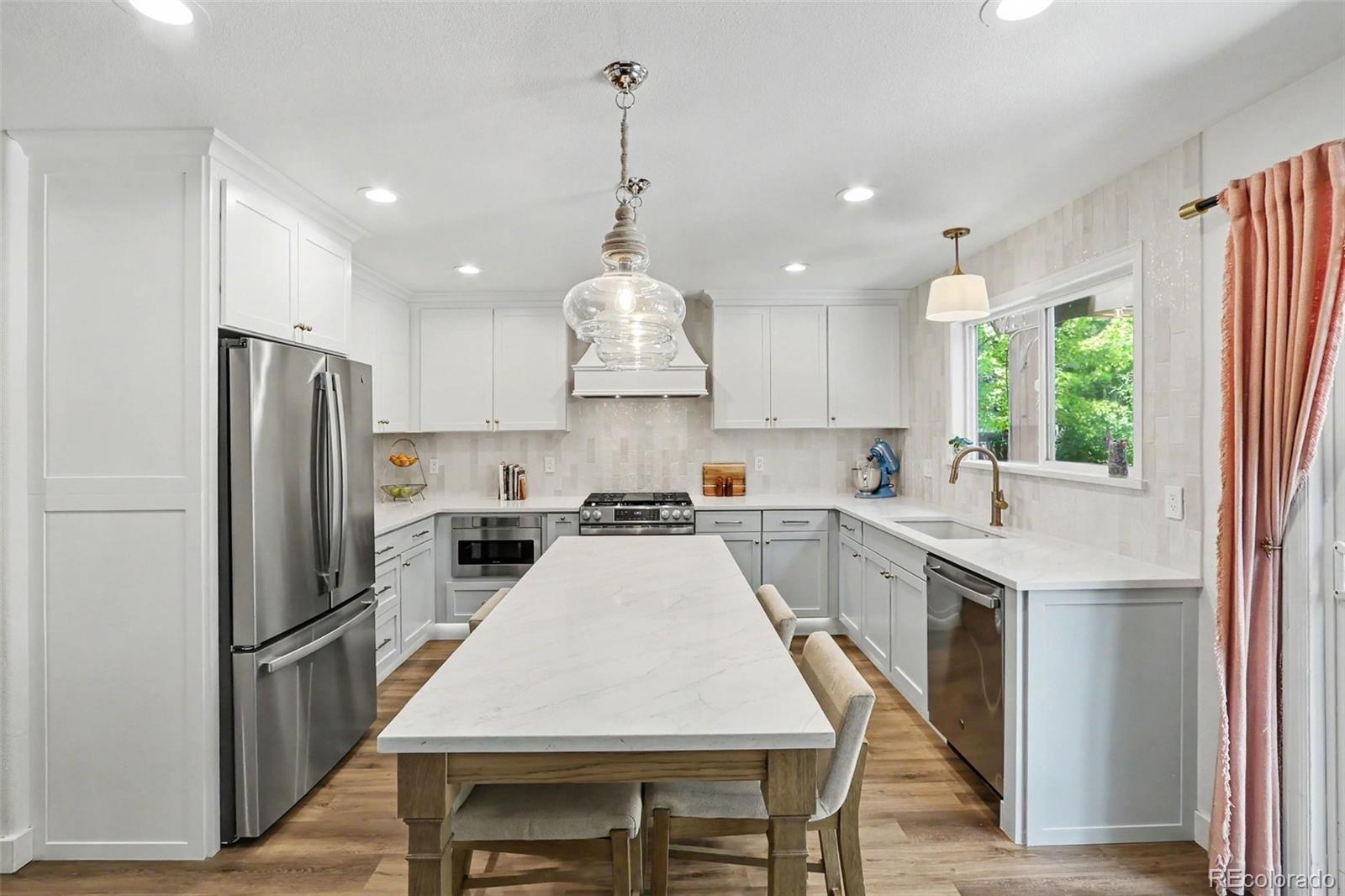 MLS Image #2 for 1524  red mountain drive,longmont, Colorado